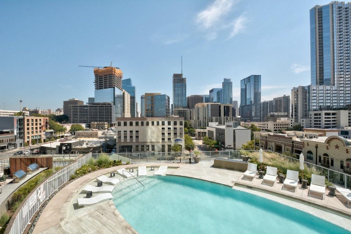 501 West Ave # 703