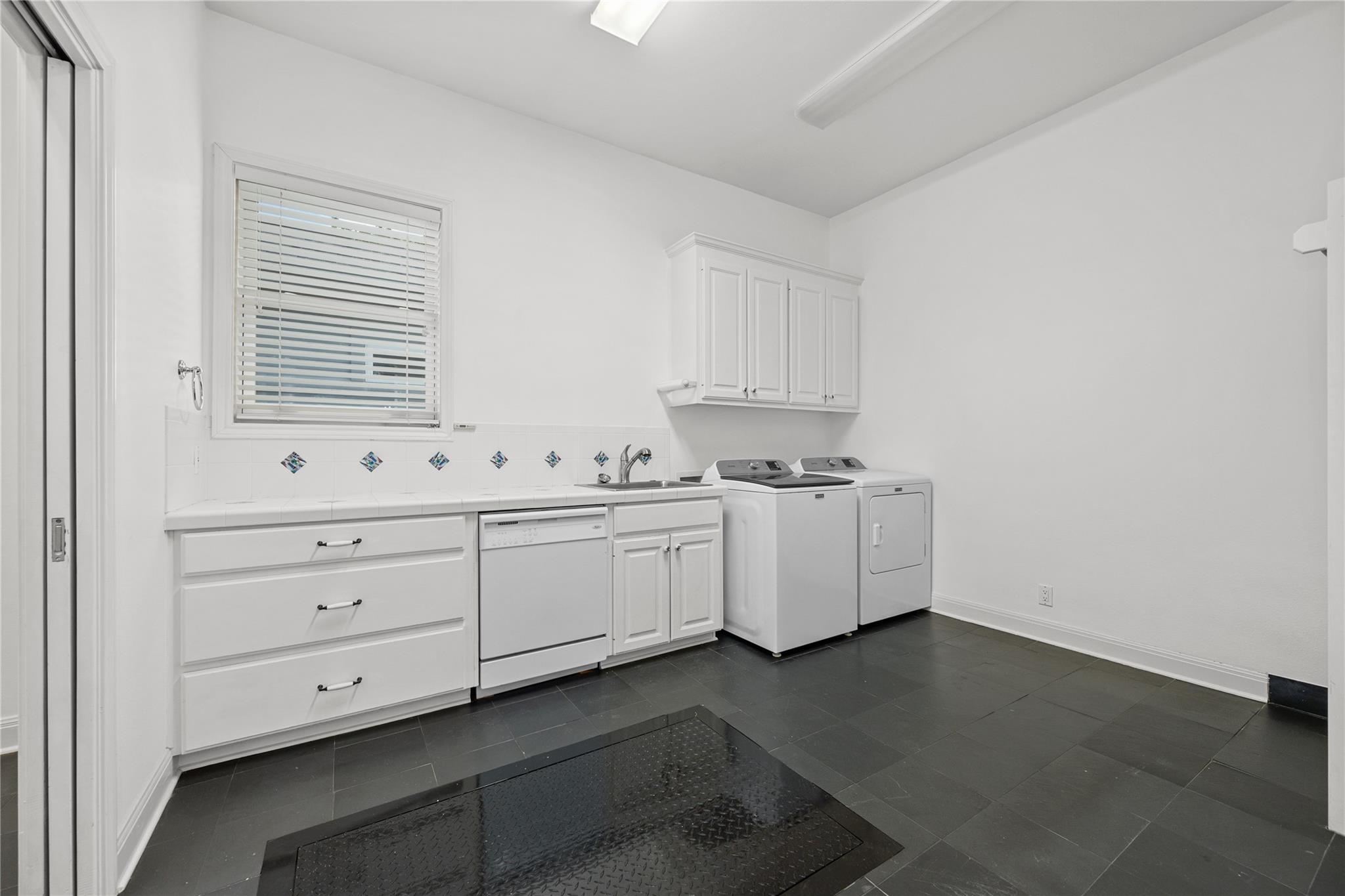 6224 Edwards Mountain CV