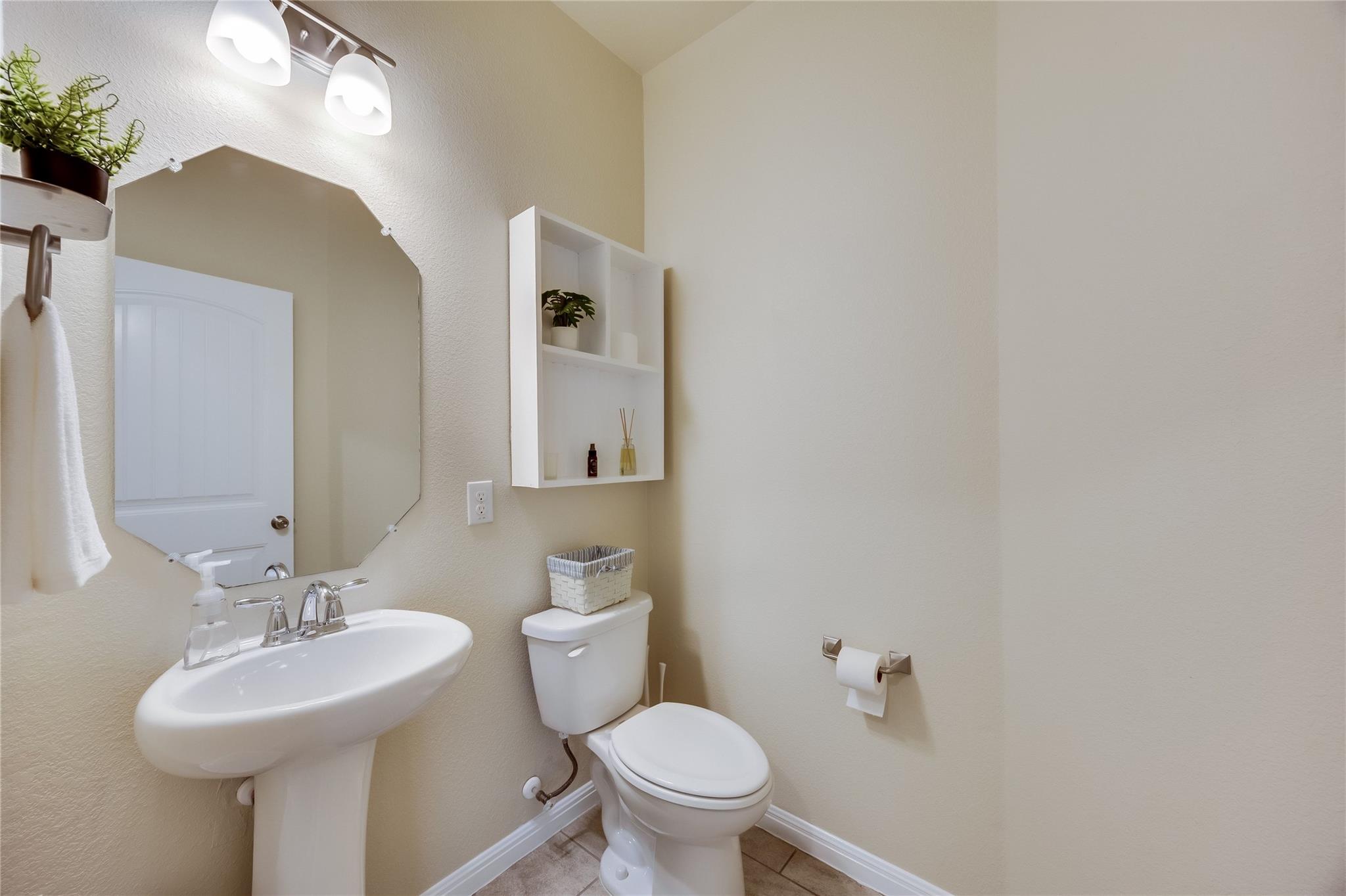 11328 Reading WAY