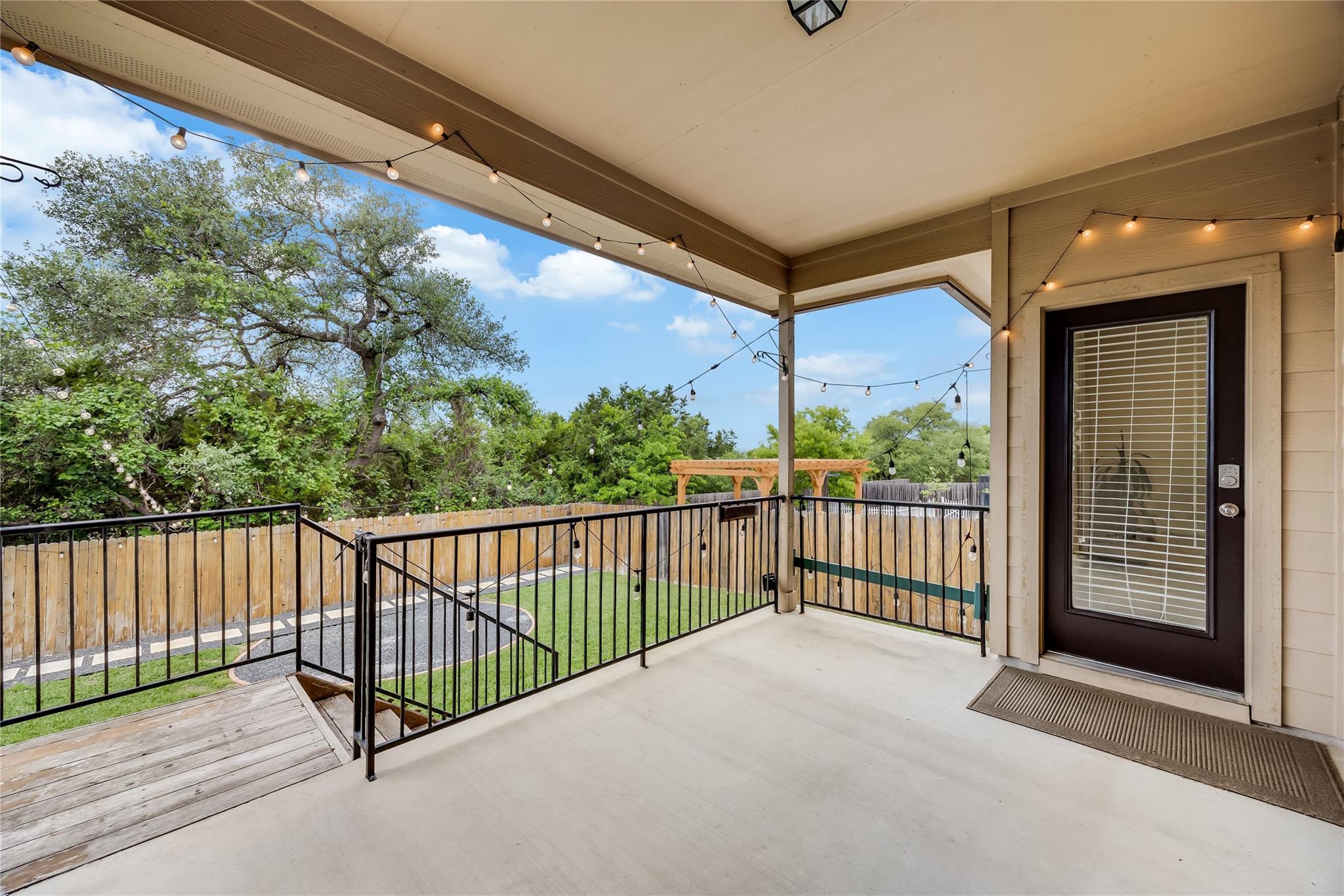 11328 Reading WAY