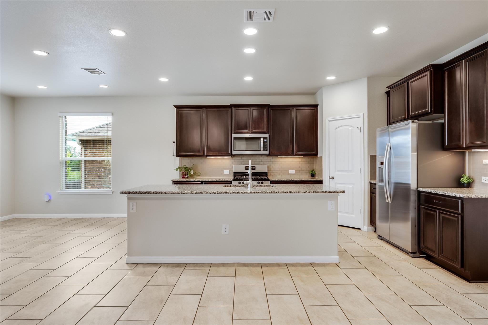 11328 Reading WAY