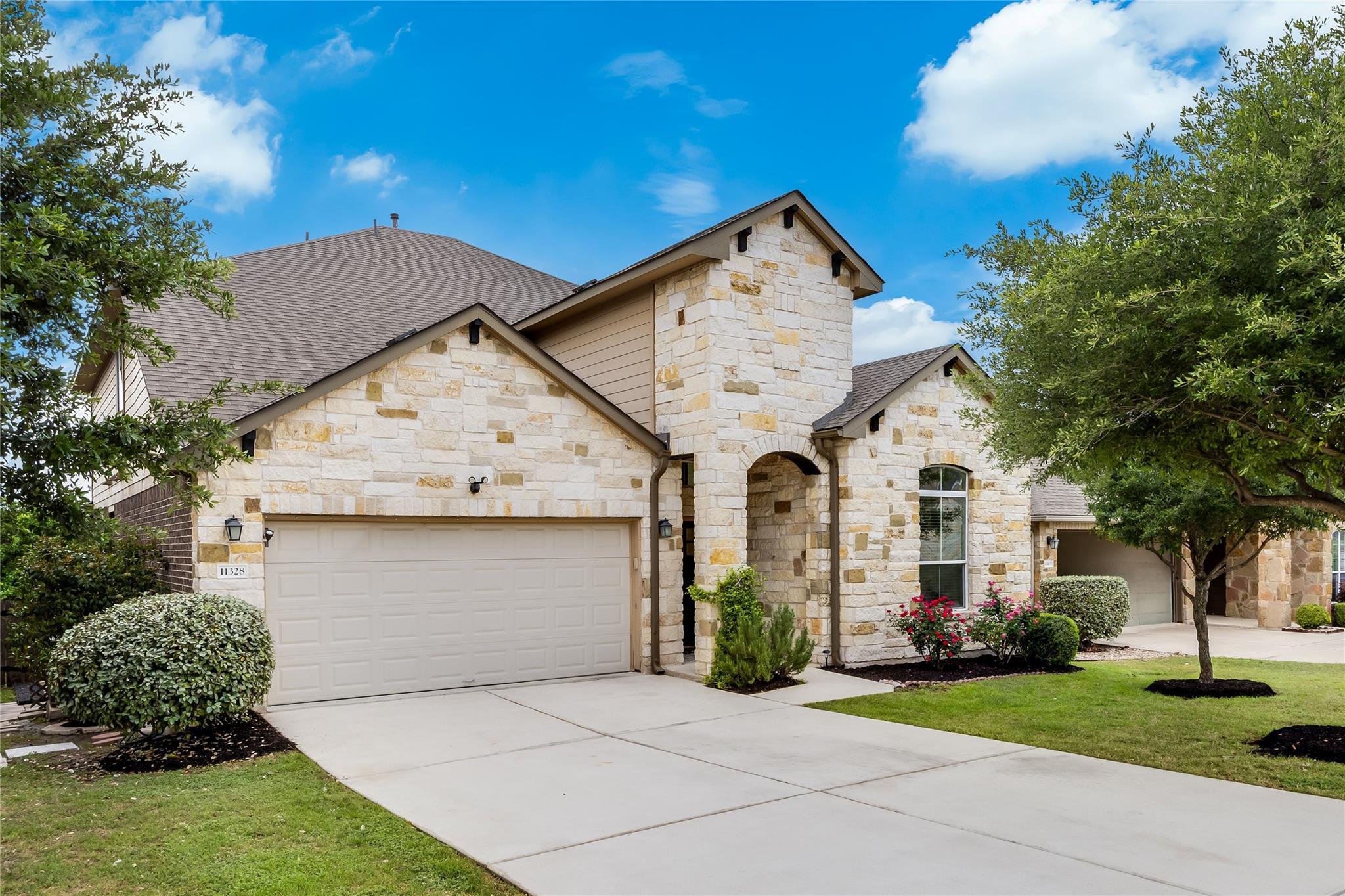11328 Reading WAY