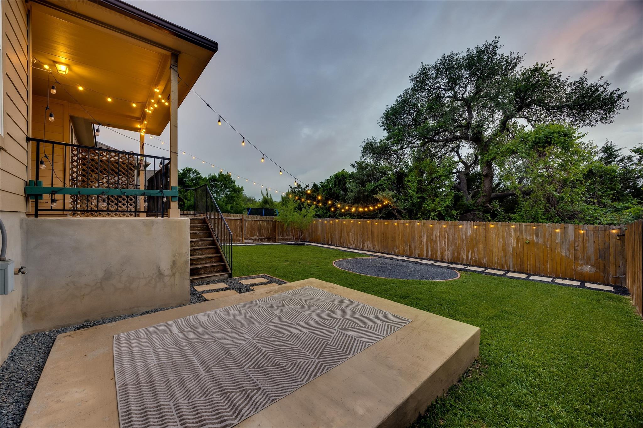 11328 Reading WAY