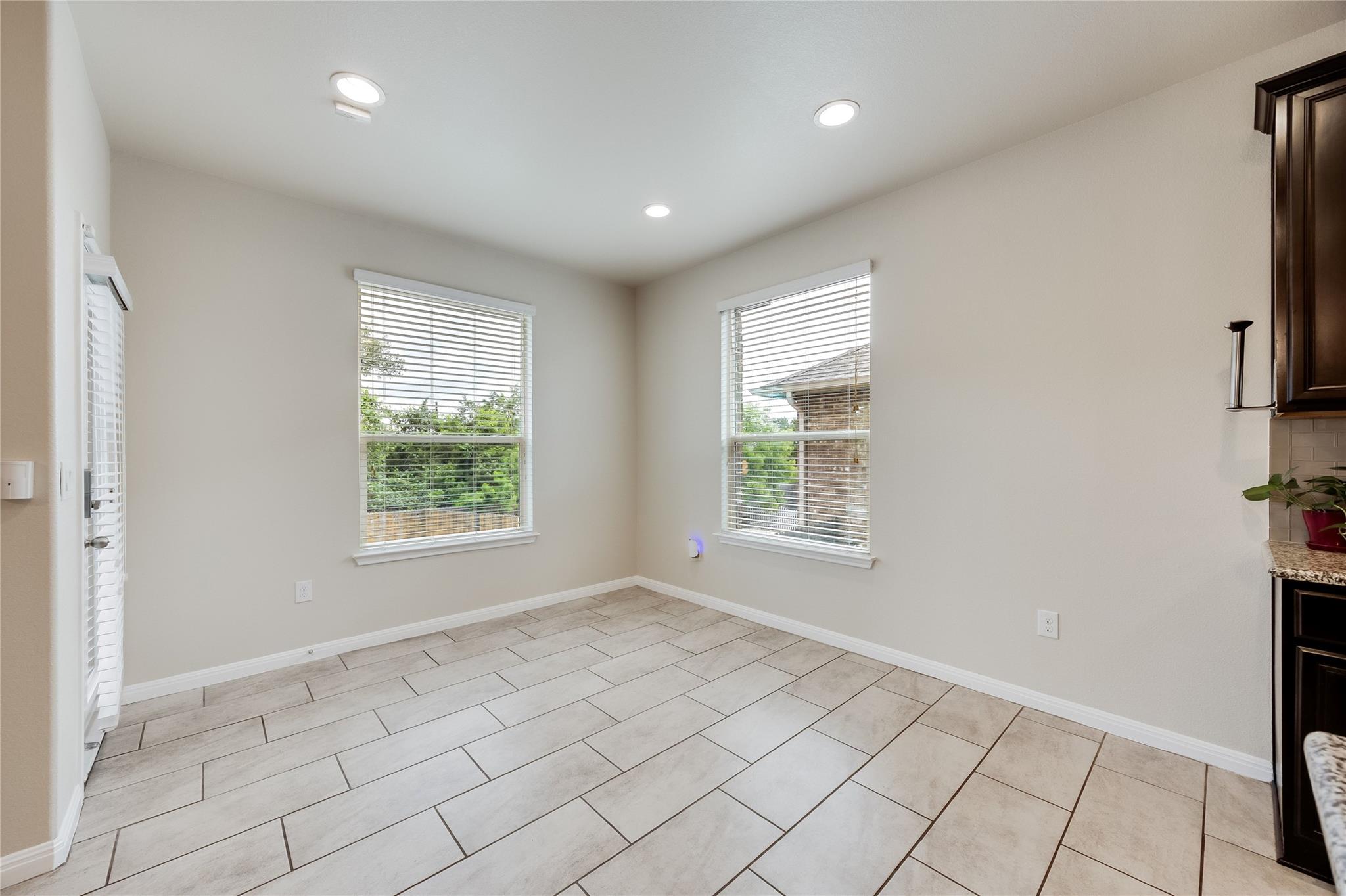 11328 Reading WAY