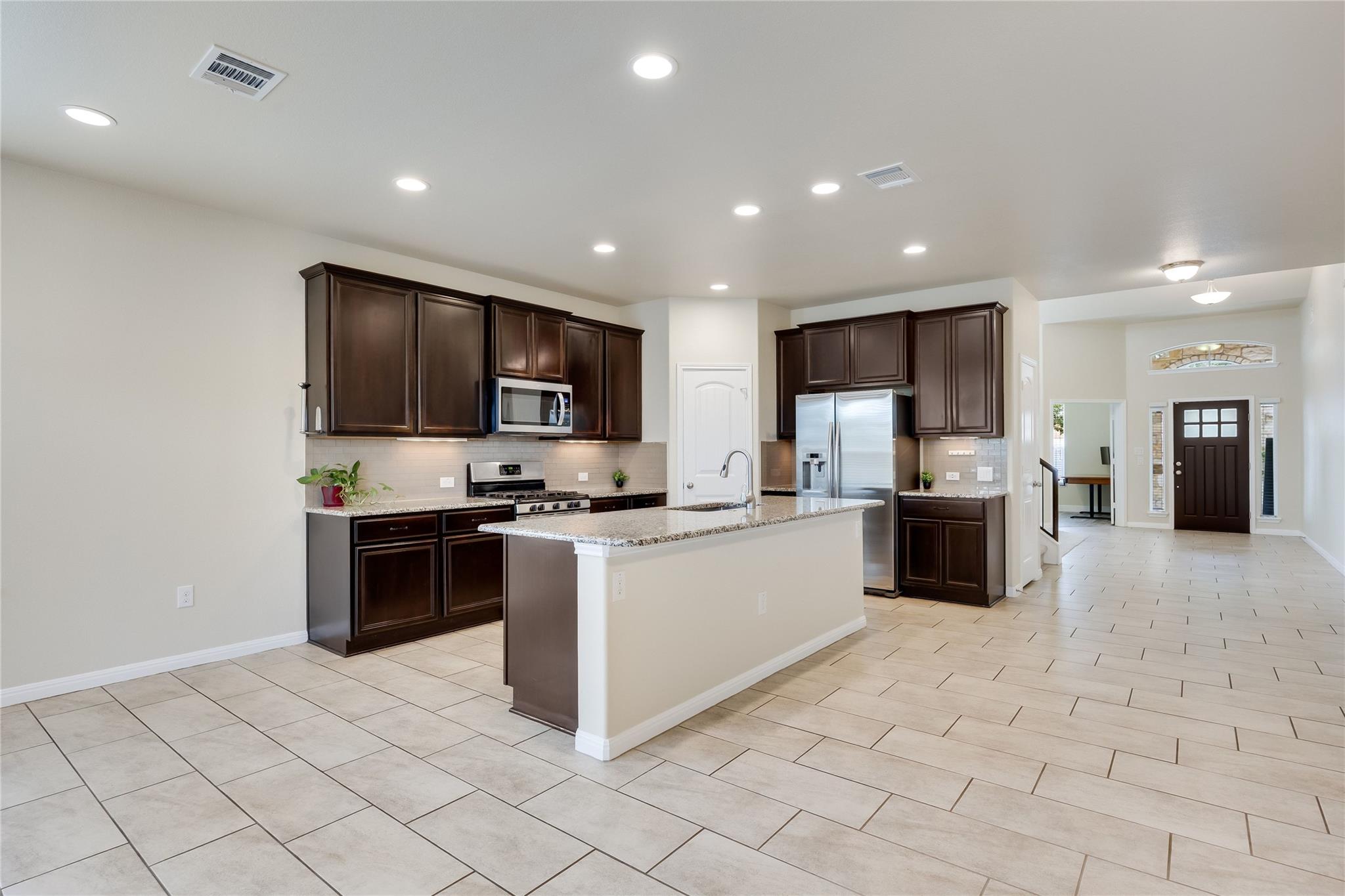 11328 Reading WAY