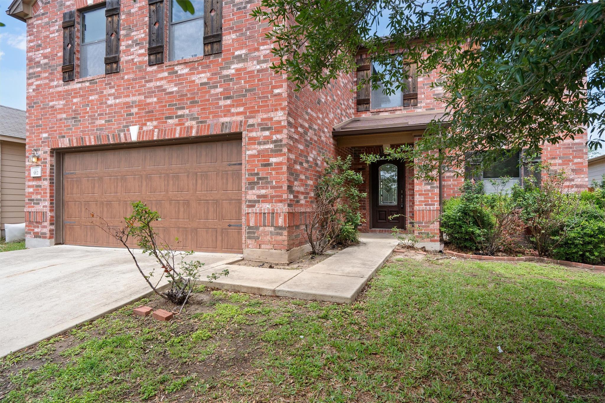 912 Bethel WAY
