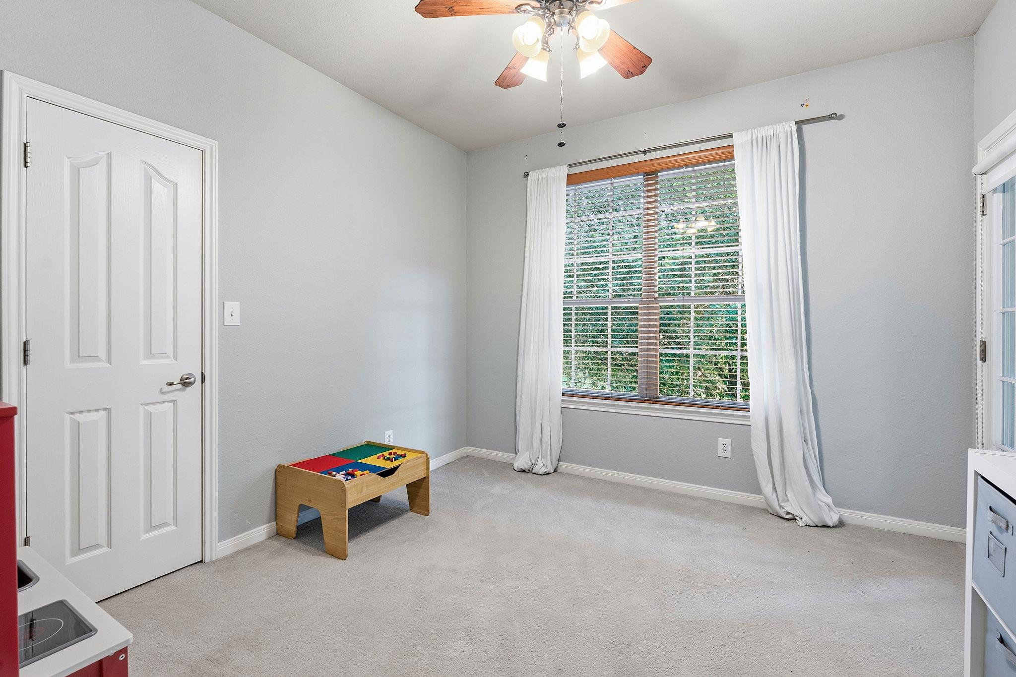 2126 Clear Lake PL