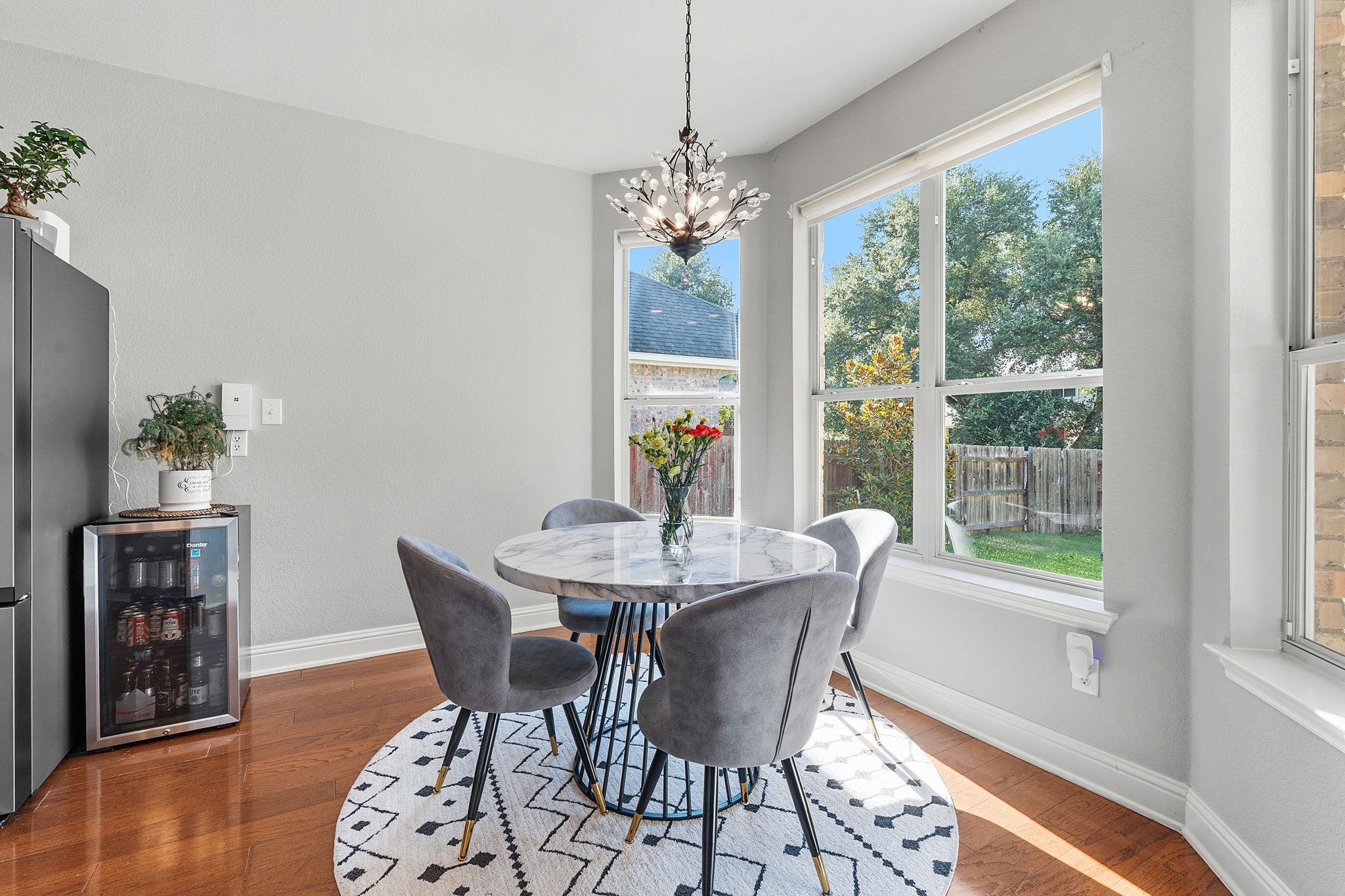 2126 Clear Lake PL