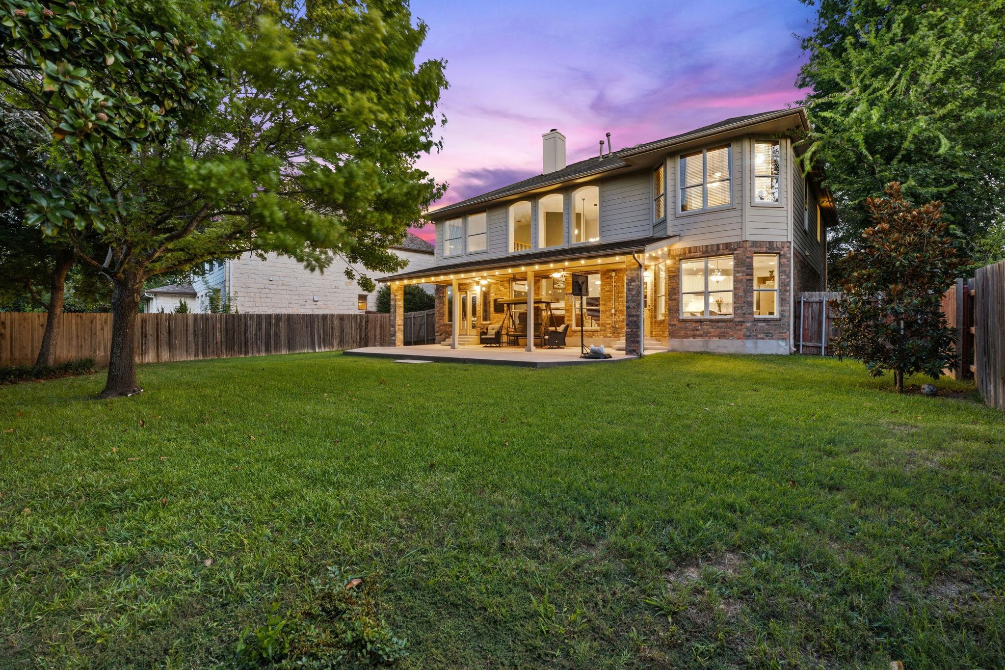 2126 Clear Lake PL
