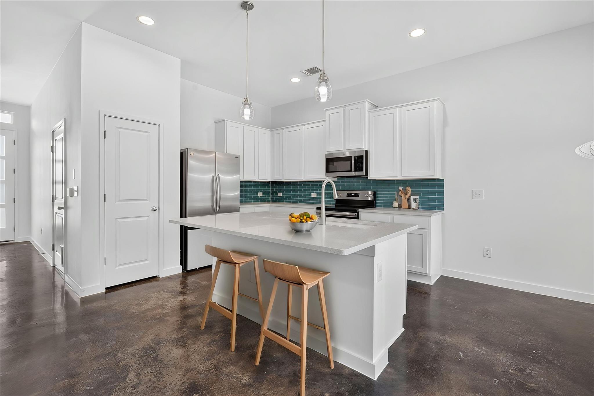 1404 Limelight LN