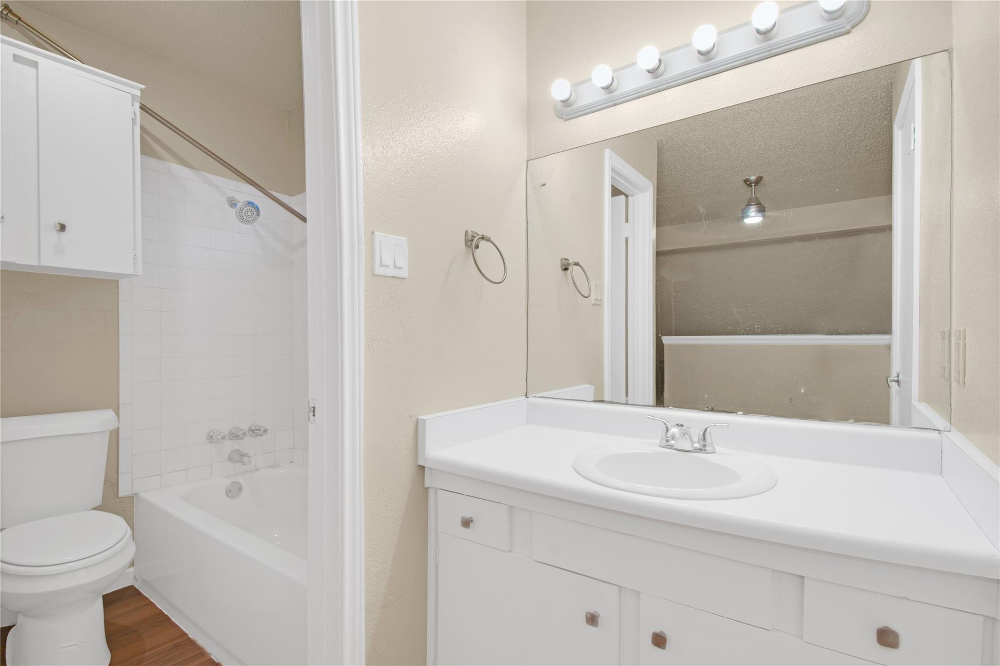 3454 Willowrun DR # C