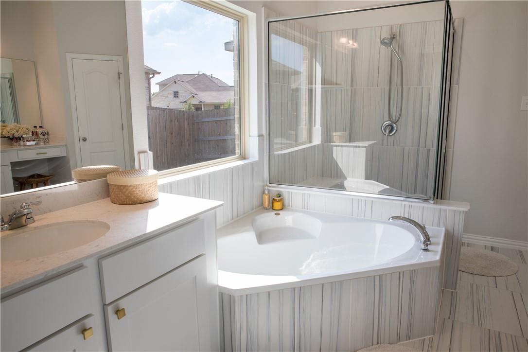 770 Leadtree Loop