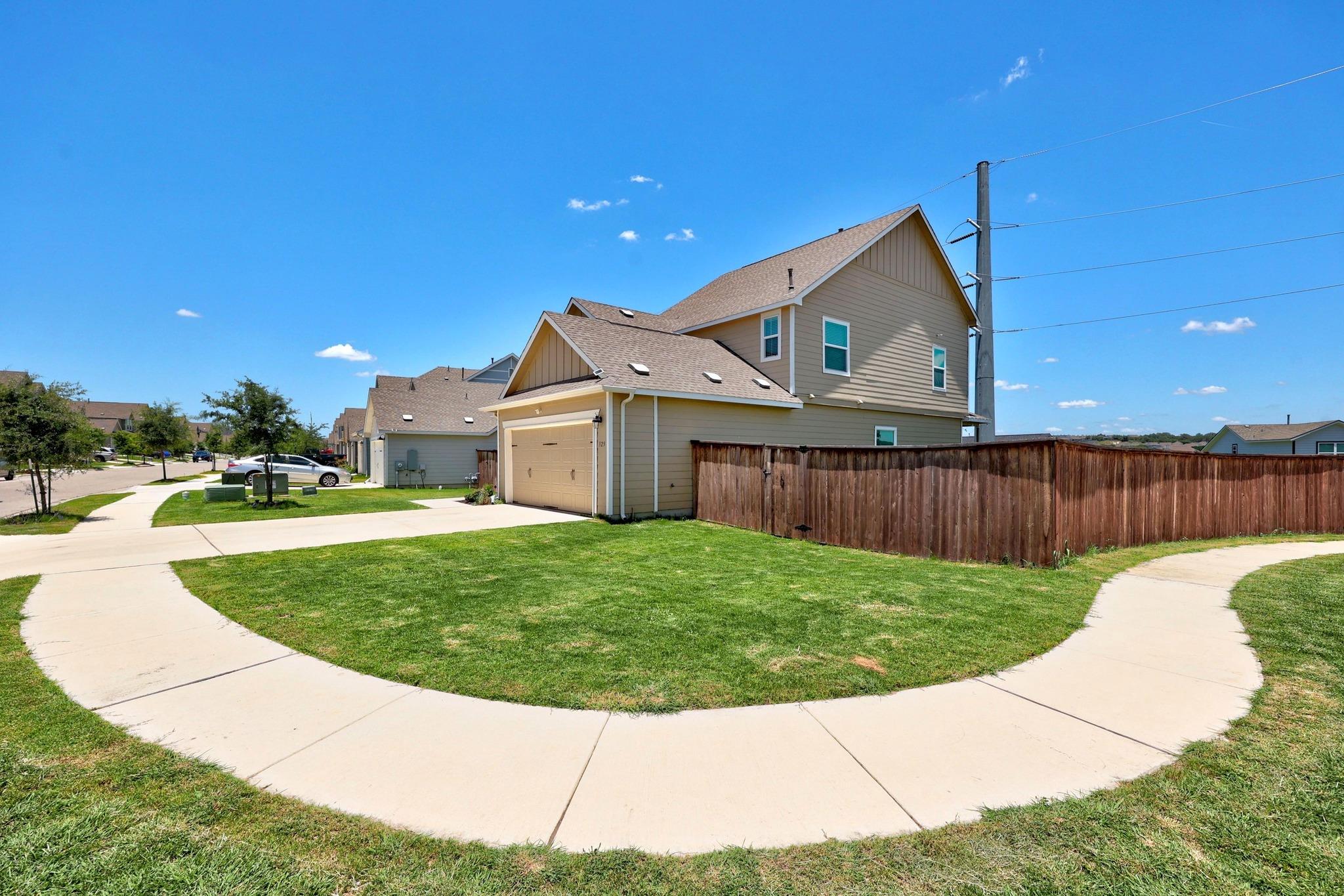 325 Majestic Cedar CT