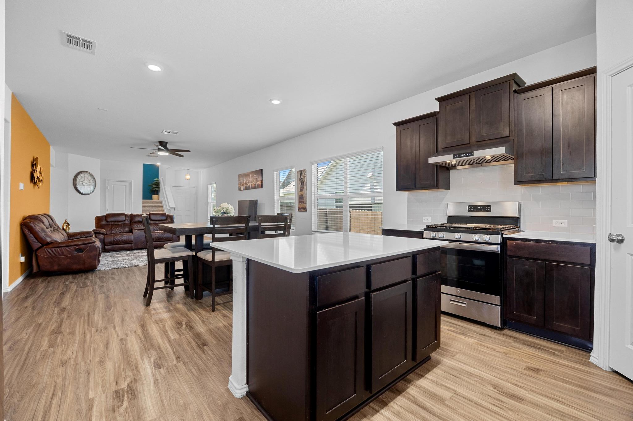 325 Majestic Cedar CT