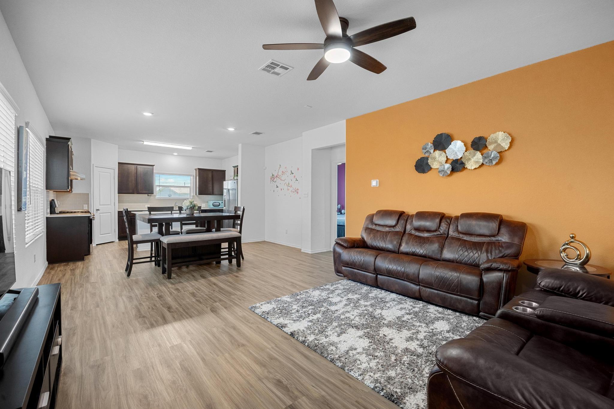 325 Majestic Cedar CT