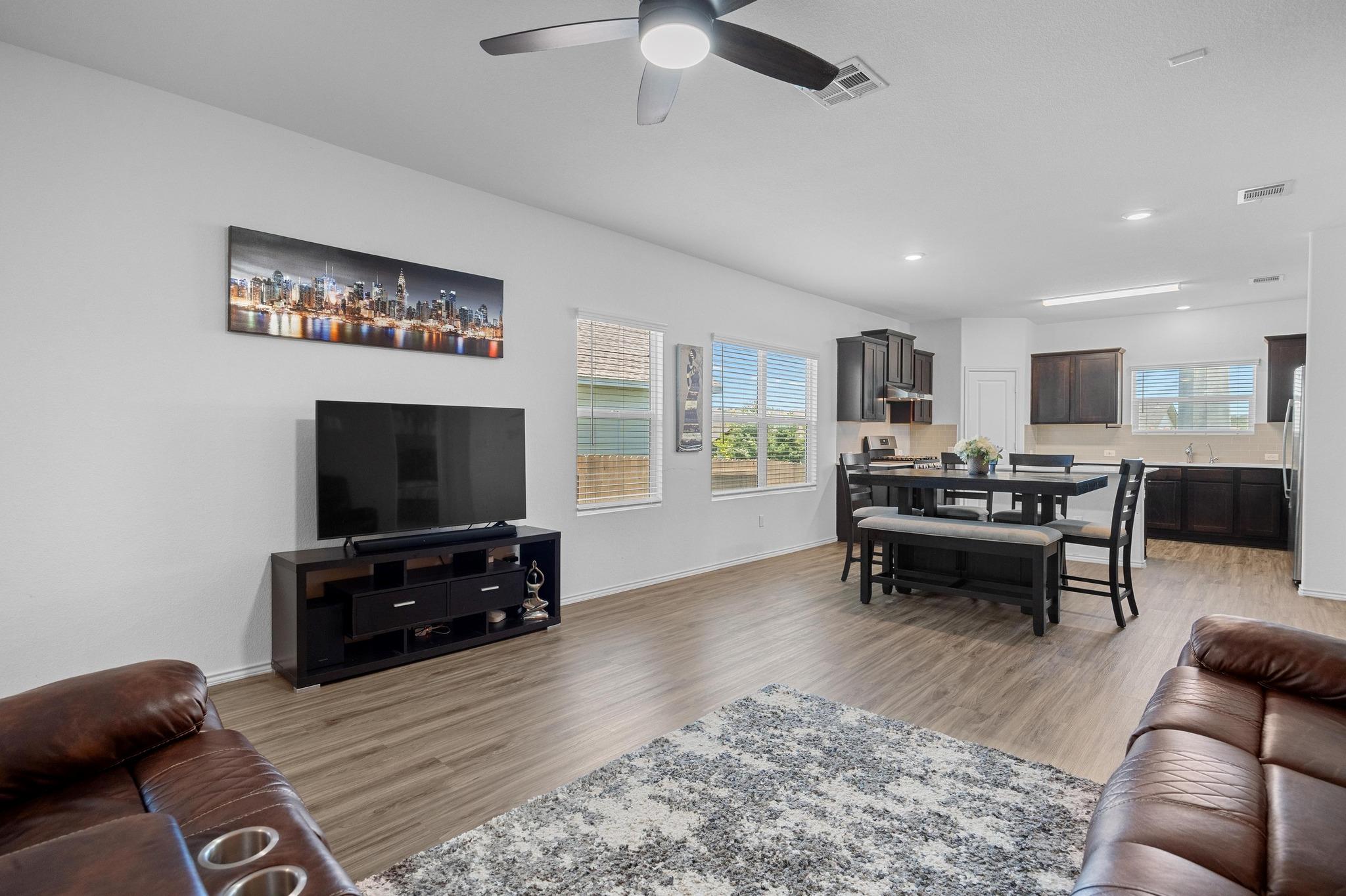 325 Majestic Cedar CT