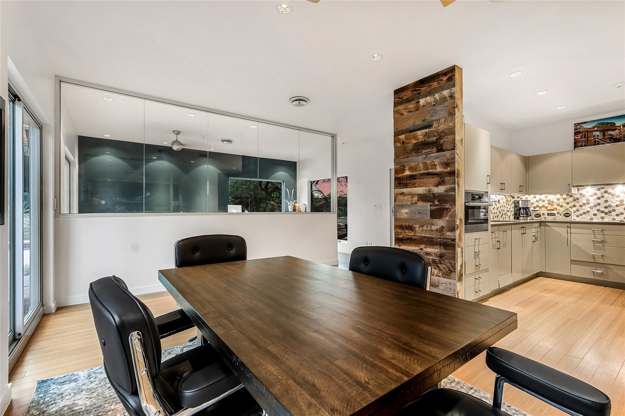 2606 Ranch Road 620 N