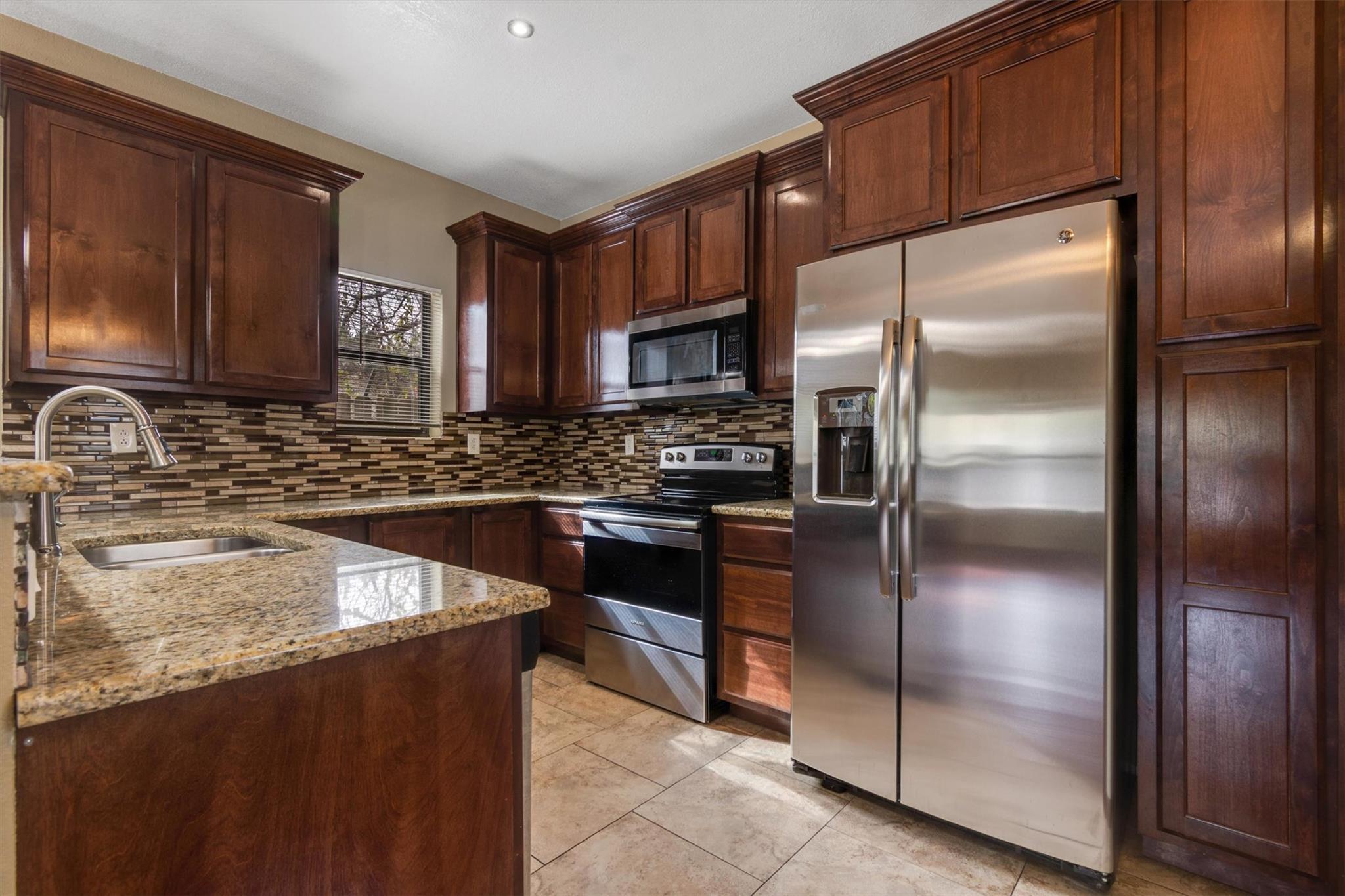 1400 N N Cuernavaca DR # B