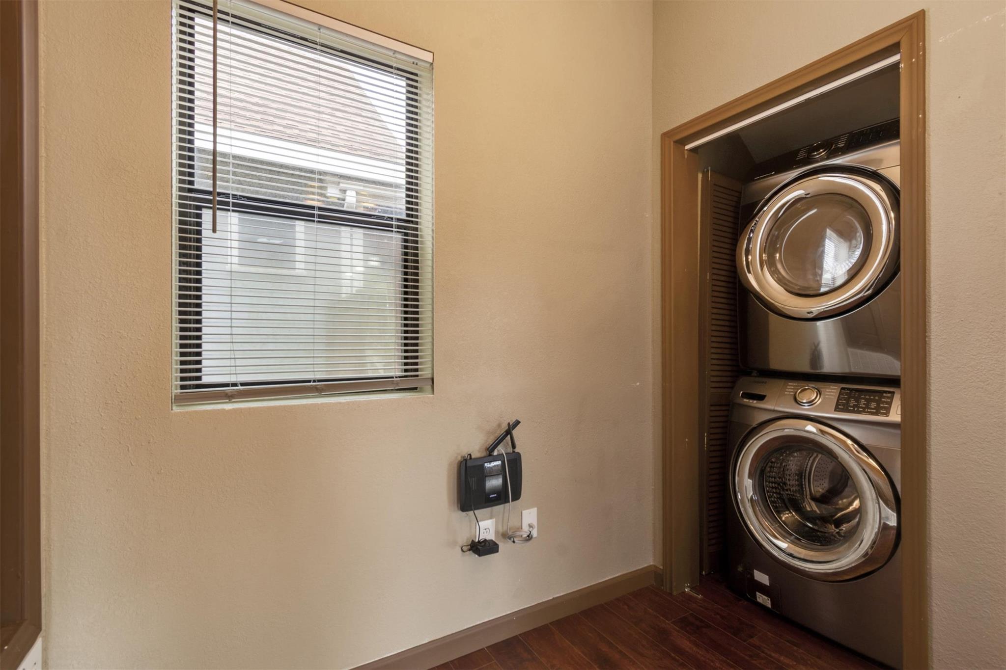 1400 N N Cuernavaca DR # B