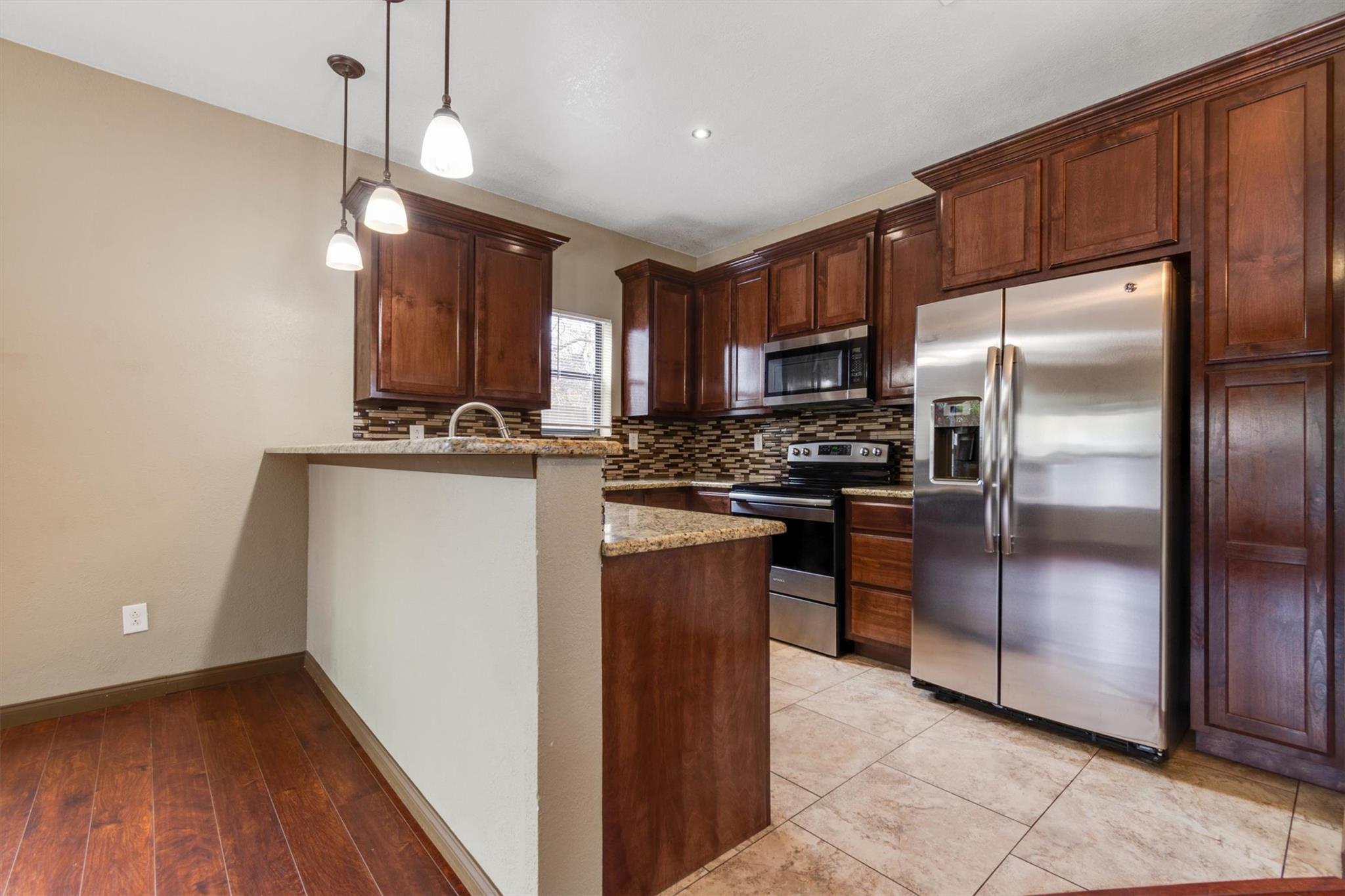 1400 N N Cuernavaca DR # B