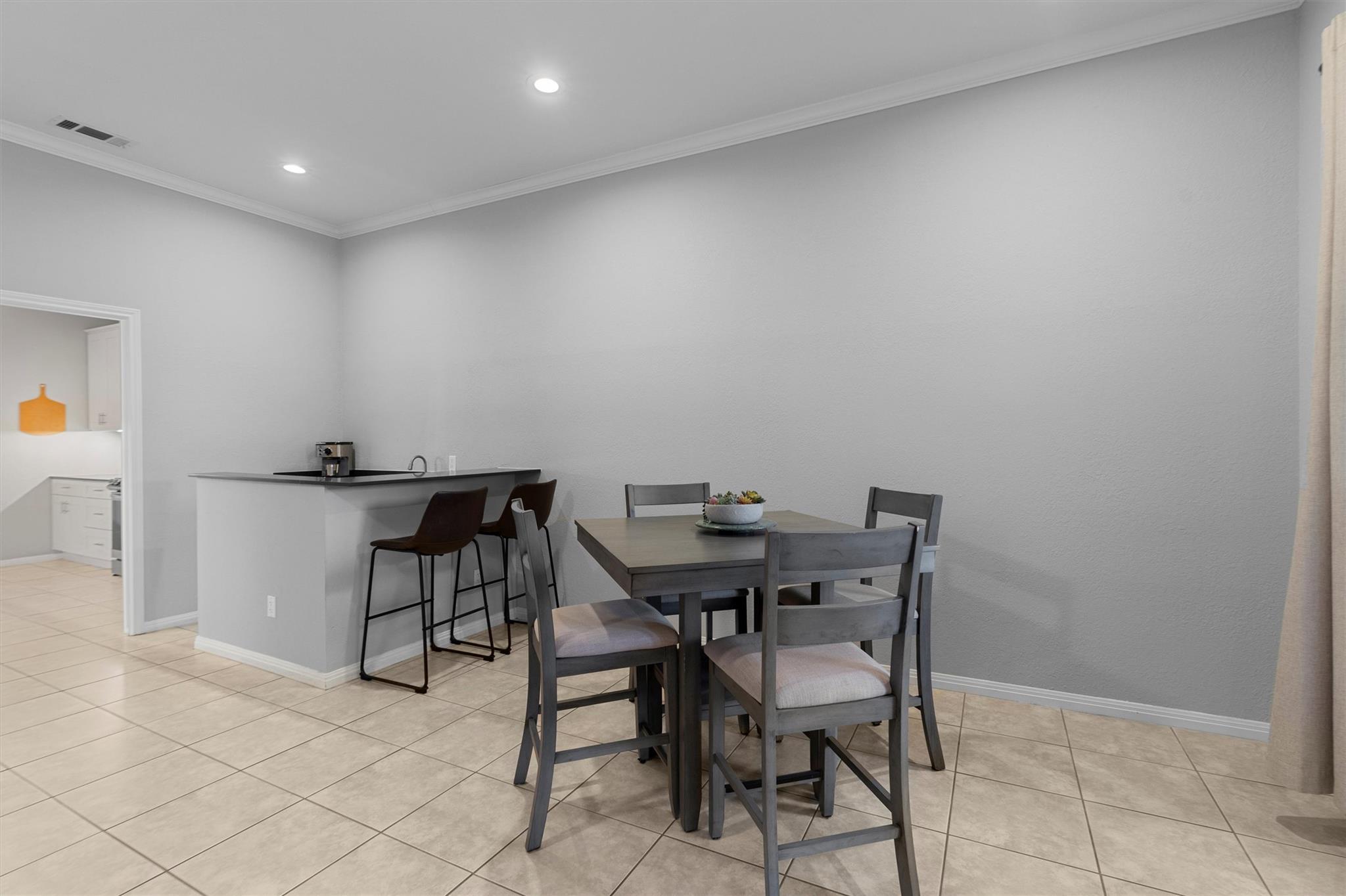 11003 Pinehurst DR # 6, Austin Unit: 6