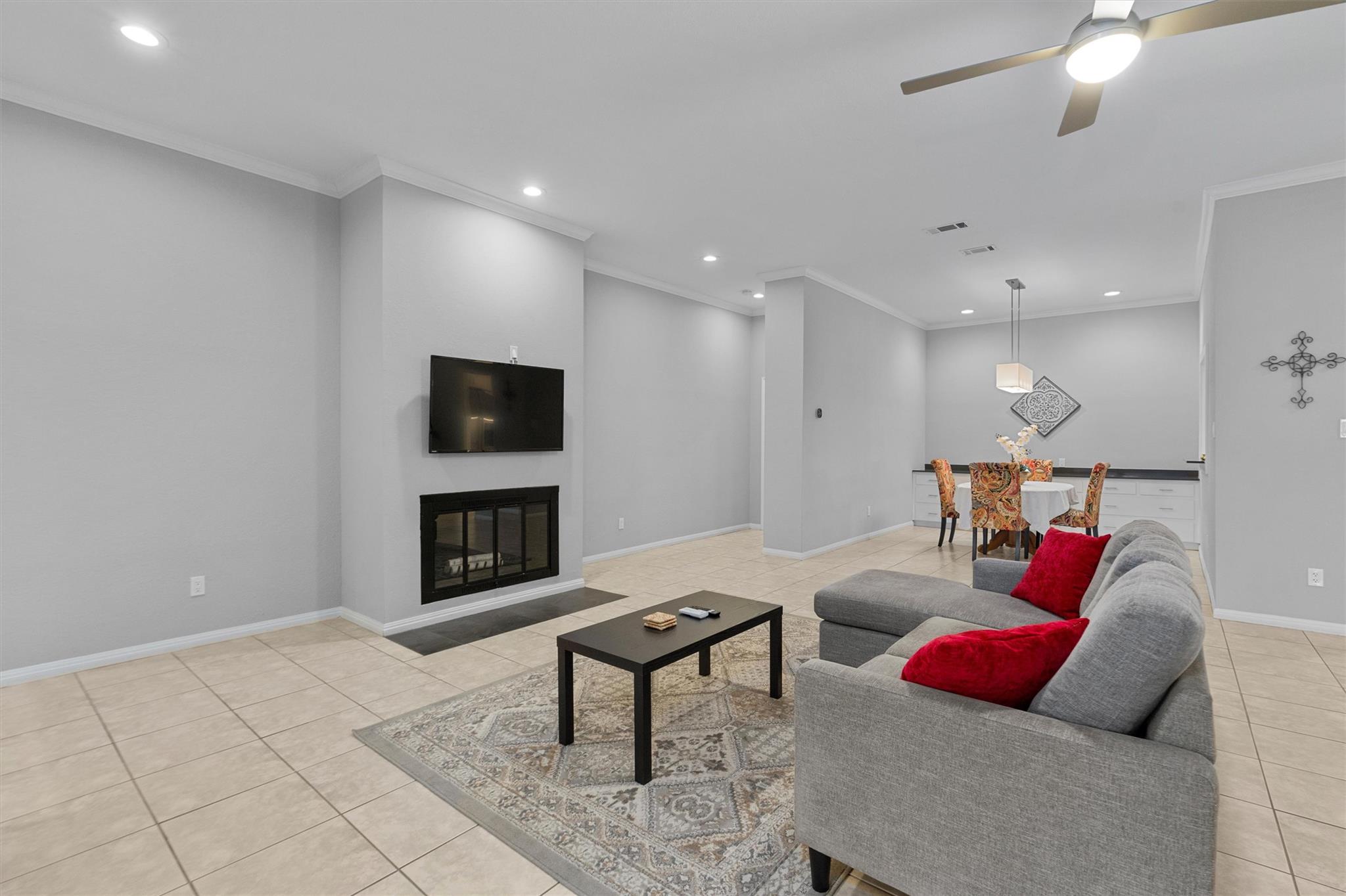 11003 Pinehurst DR # 6, Austin Unit: 6
