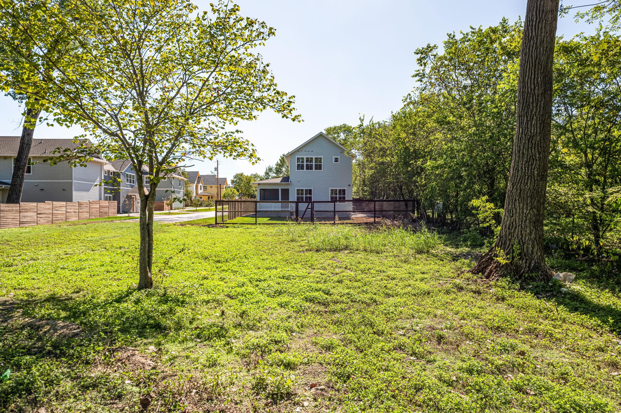 300 W Mockingbird LN # 2