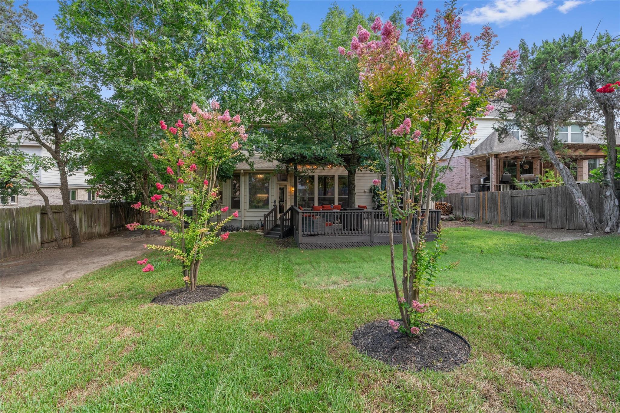 7505 Roaring Springs DR