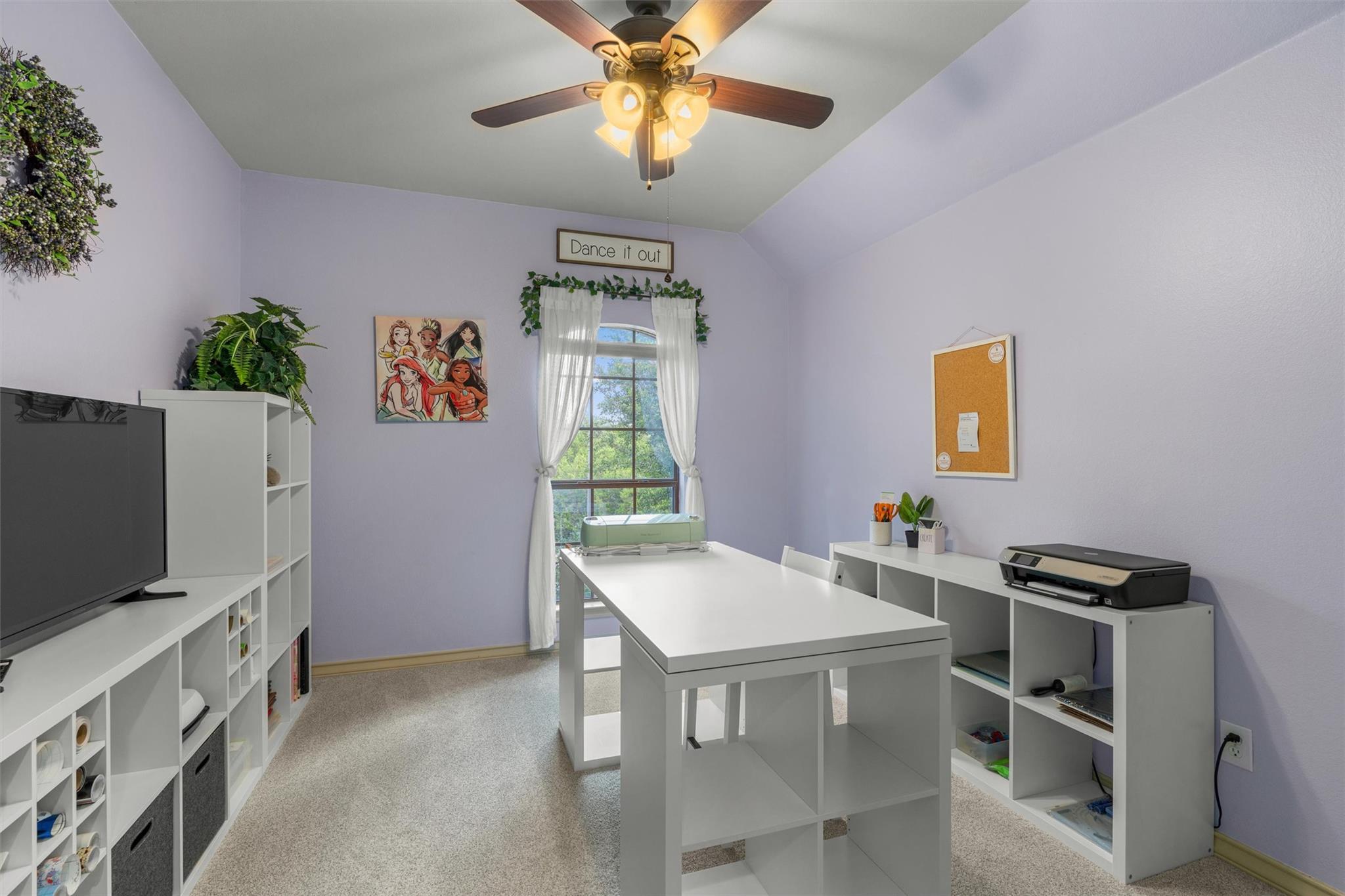 7505 Roaring Springs DR