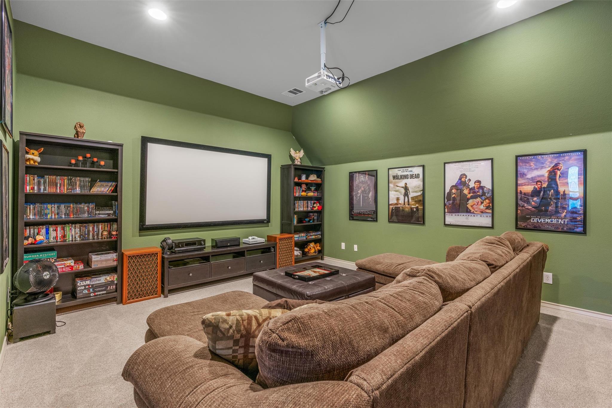 7505 Roaring Springs DR