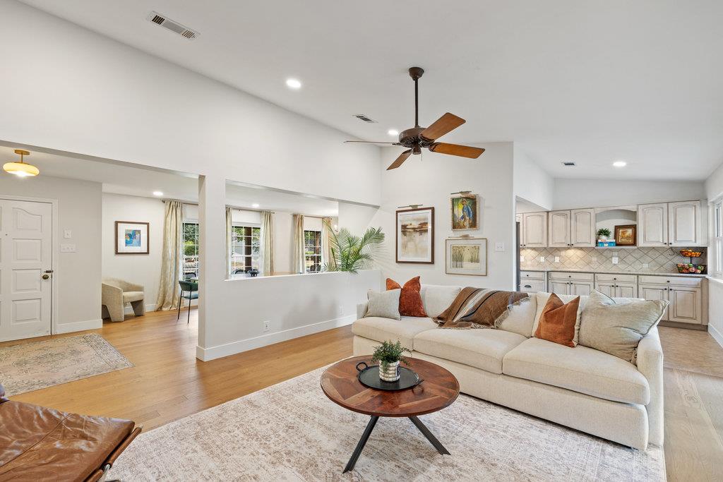 2401 Vassal DR, Austin