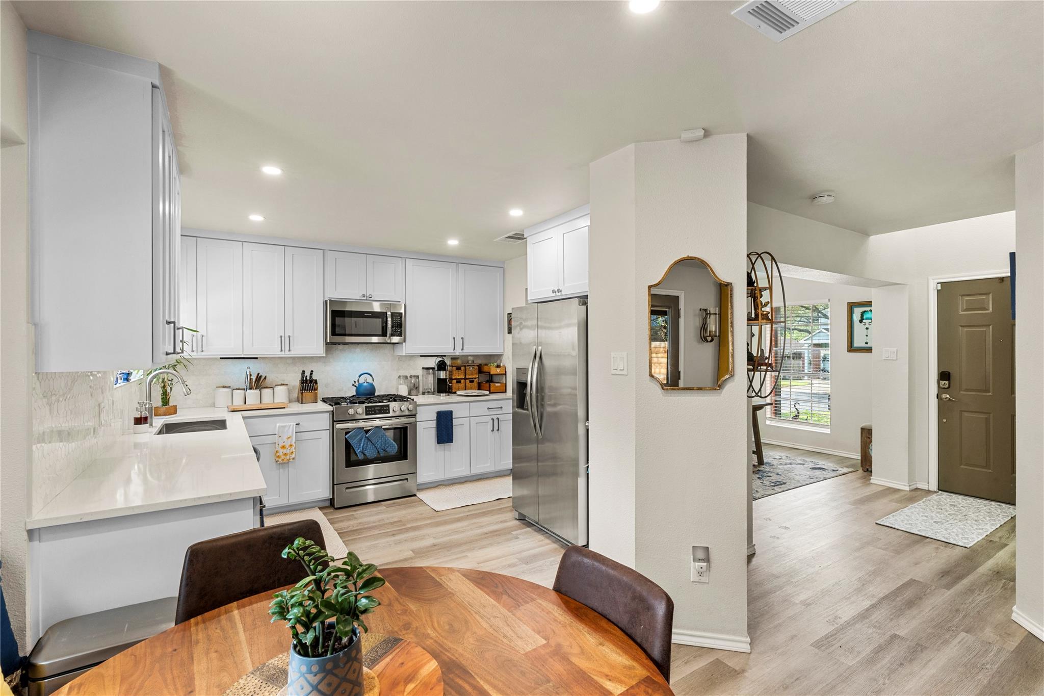 806 Tensley TRL