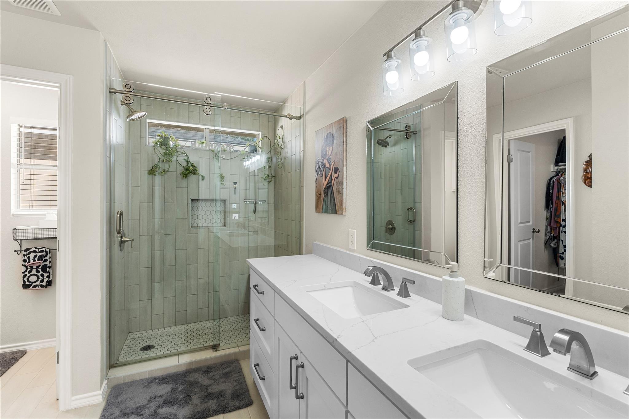 806 Tensley TRL