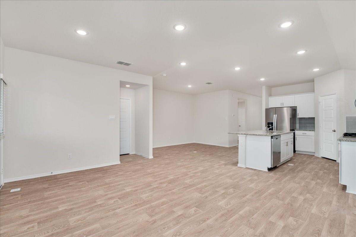 379 Wayne WAY