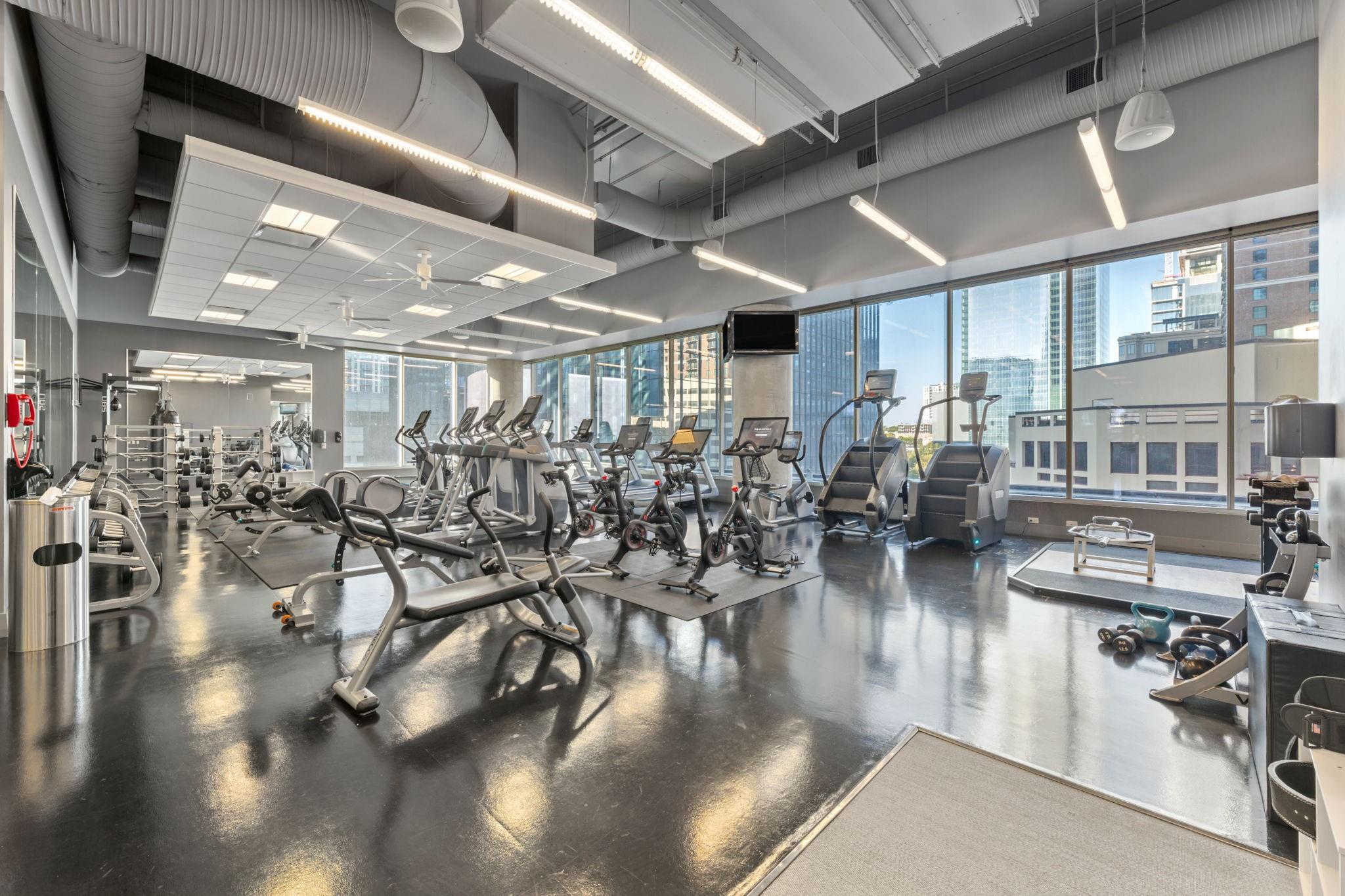 210 Lavaca ST # 1902