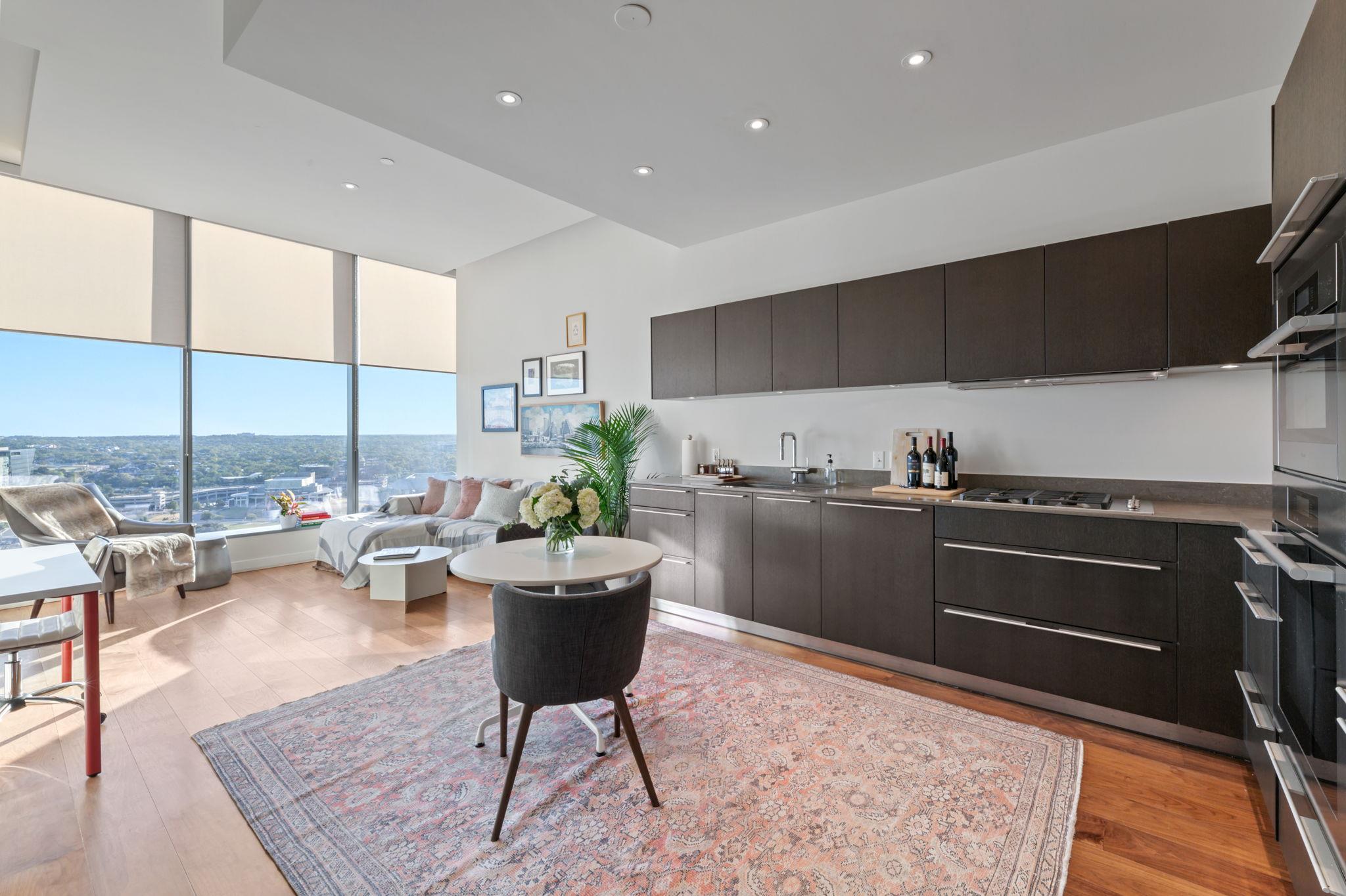 210 Lavaca ST # 1902