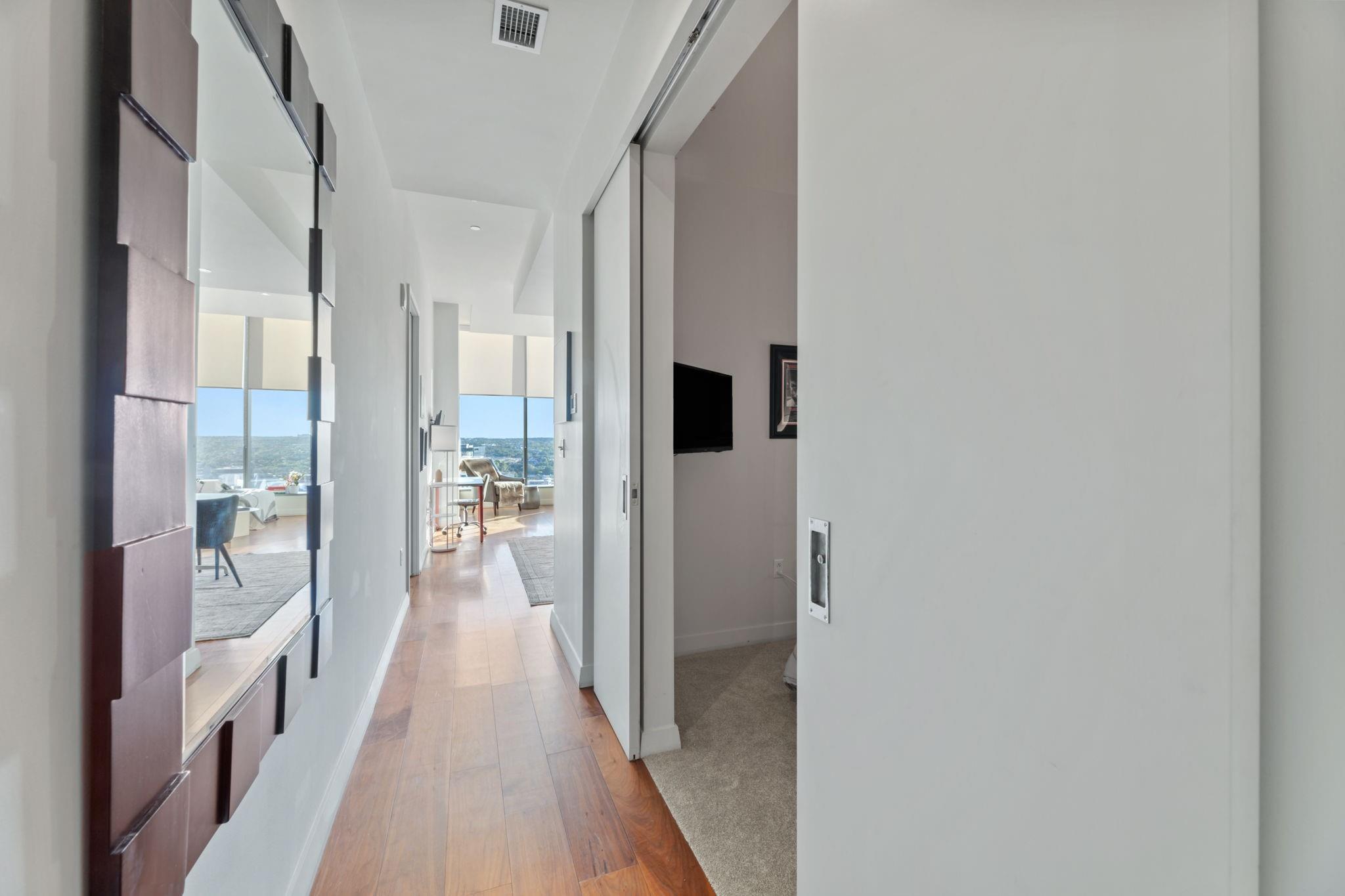 210 Lavaca ST # 1902