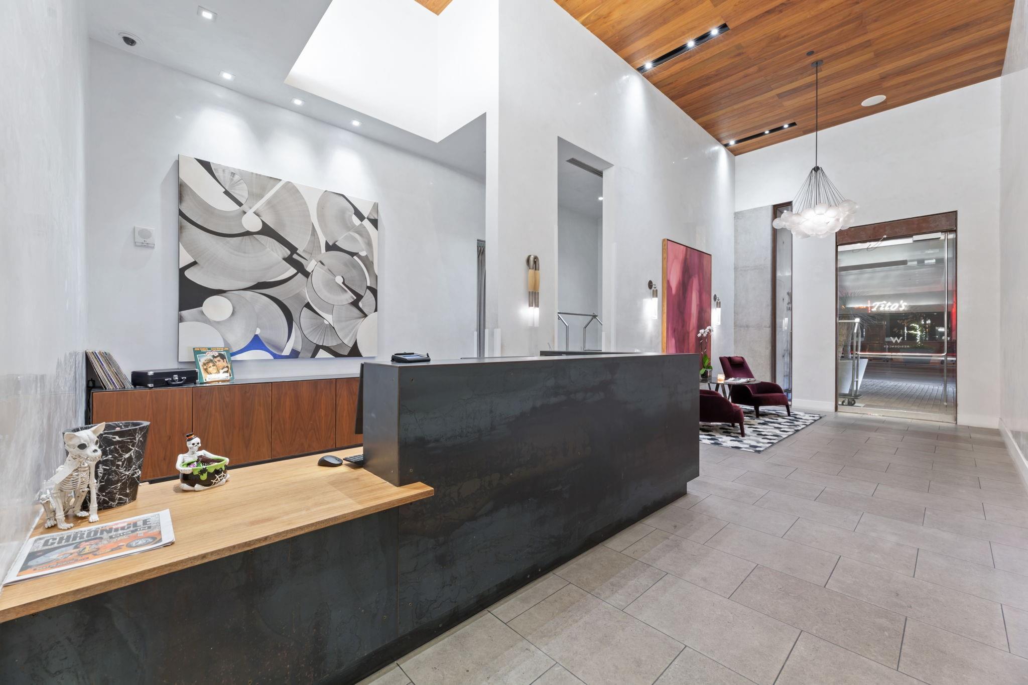 210 Lavaca ST # 1902