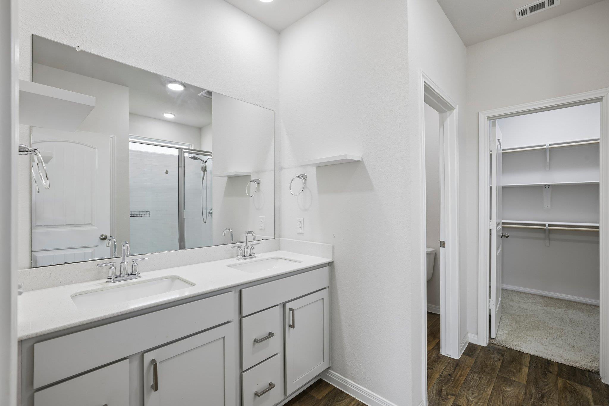 149 Mackinac LN