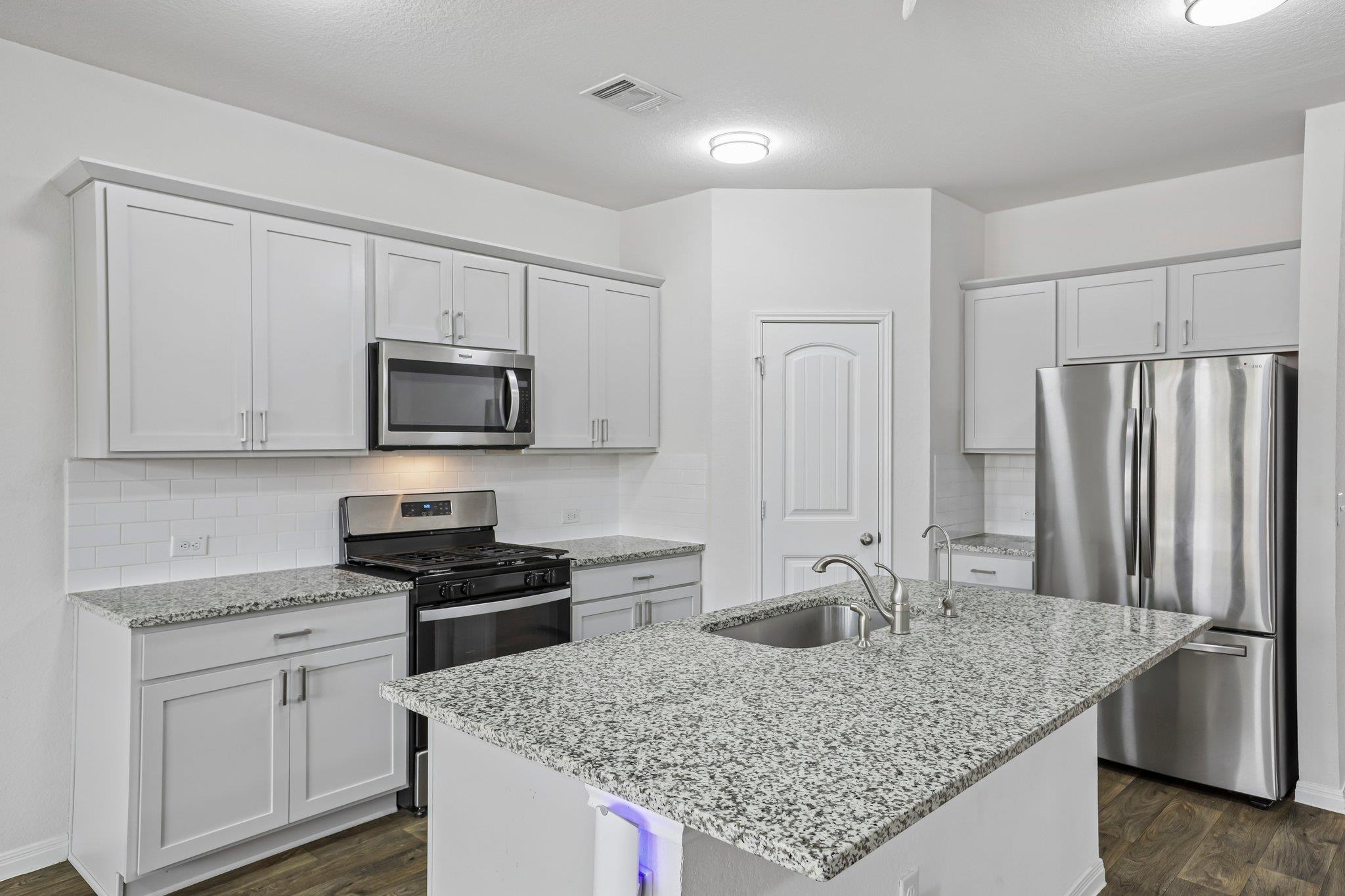149 Mackinac LN