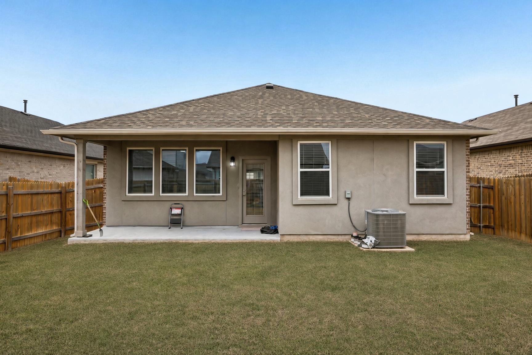 149 Mackinac LN