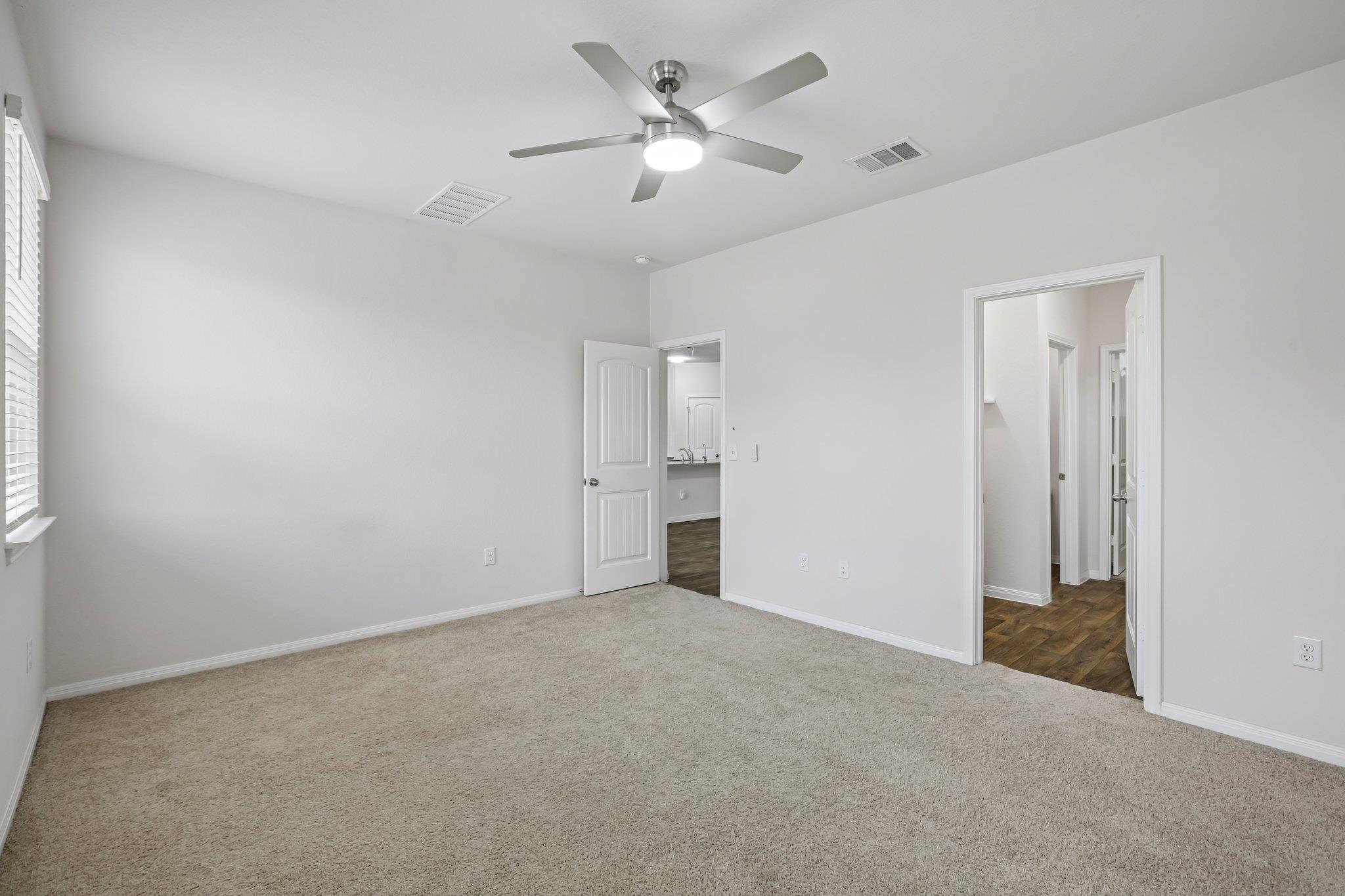 149 Mackinac LN