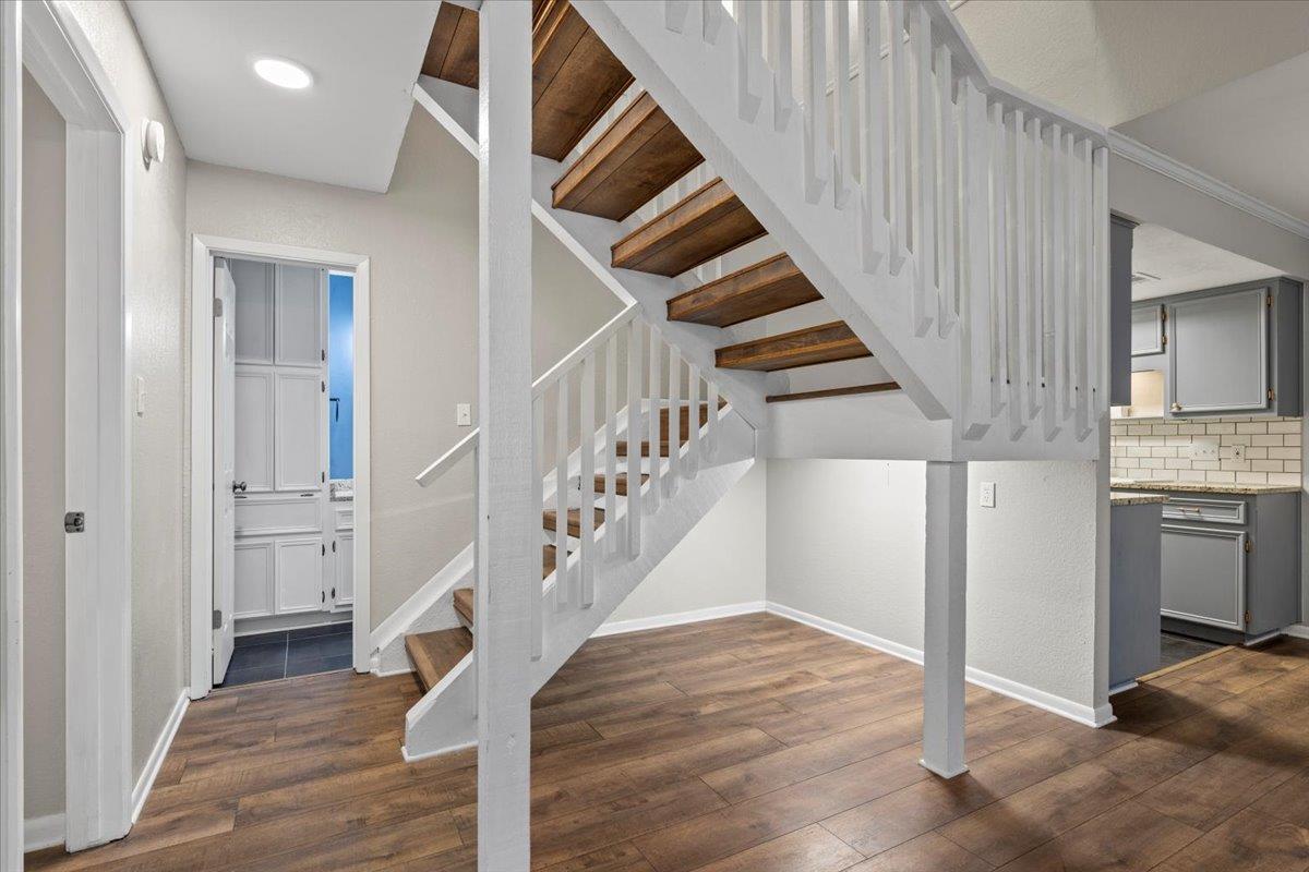 201 E Noton ST # 104