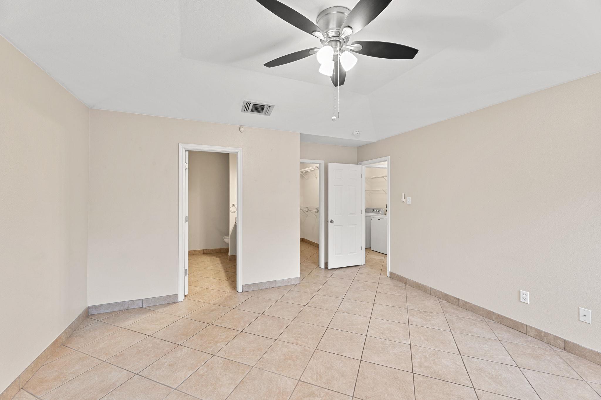 9038 Veranda CT