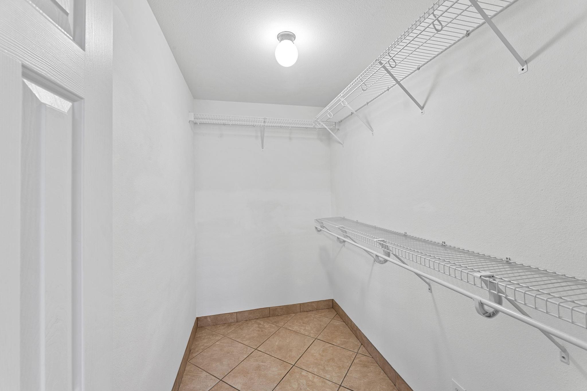9038 Veranda CT