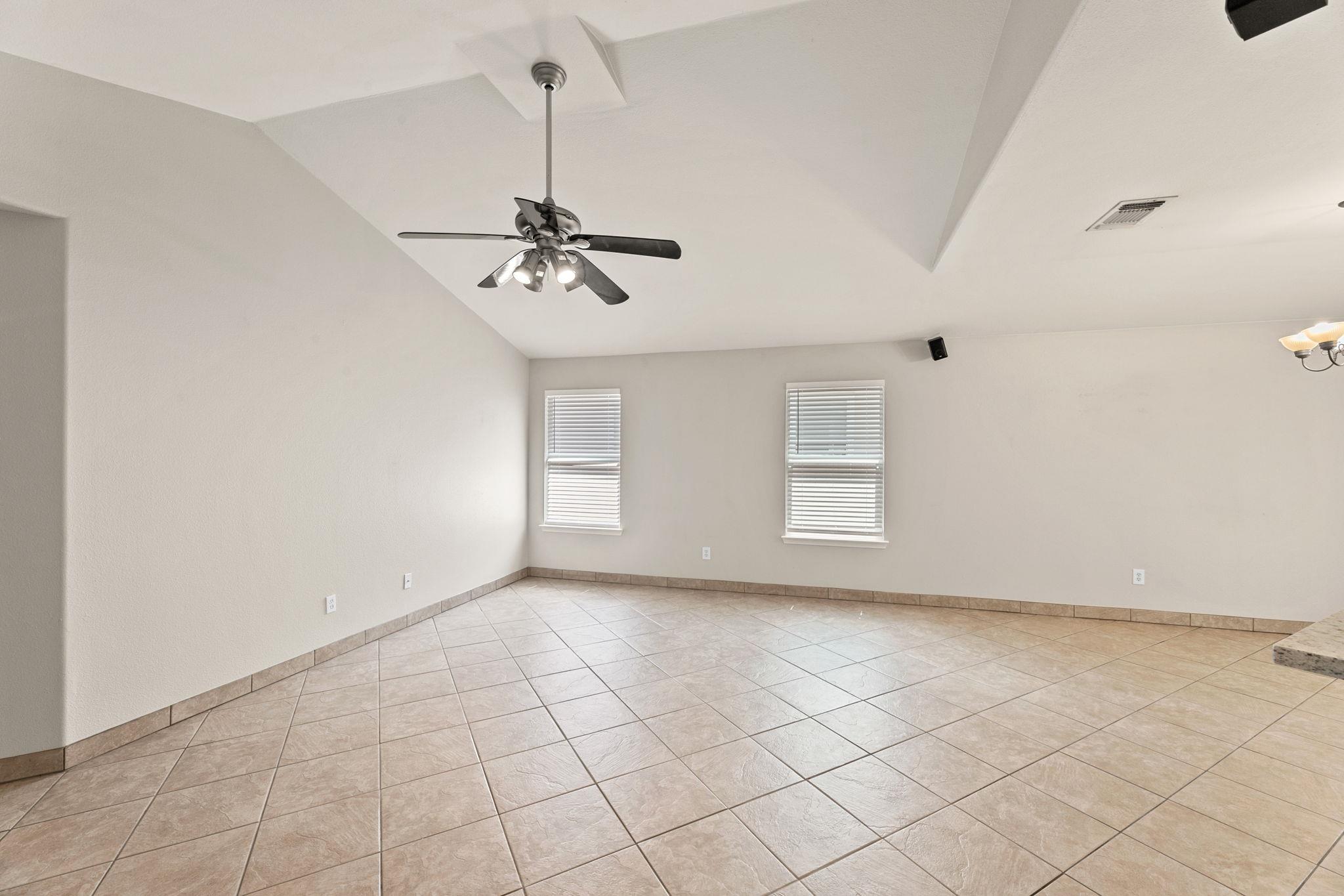 9038 Veranda CT