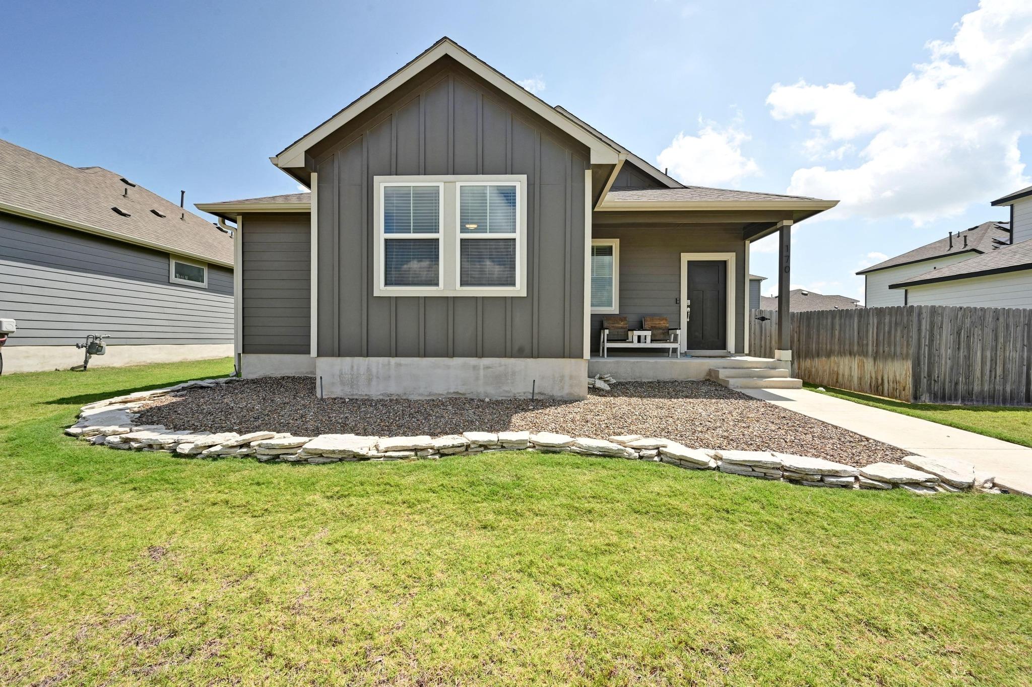 170 Banff DR