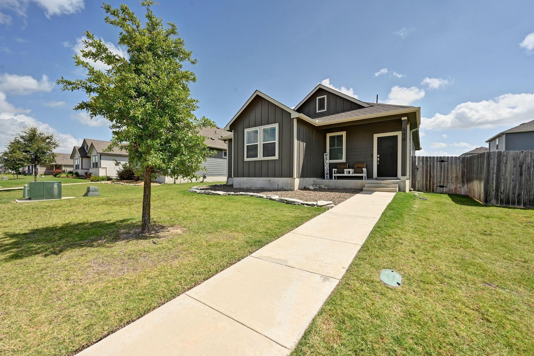 170 Banff DR