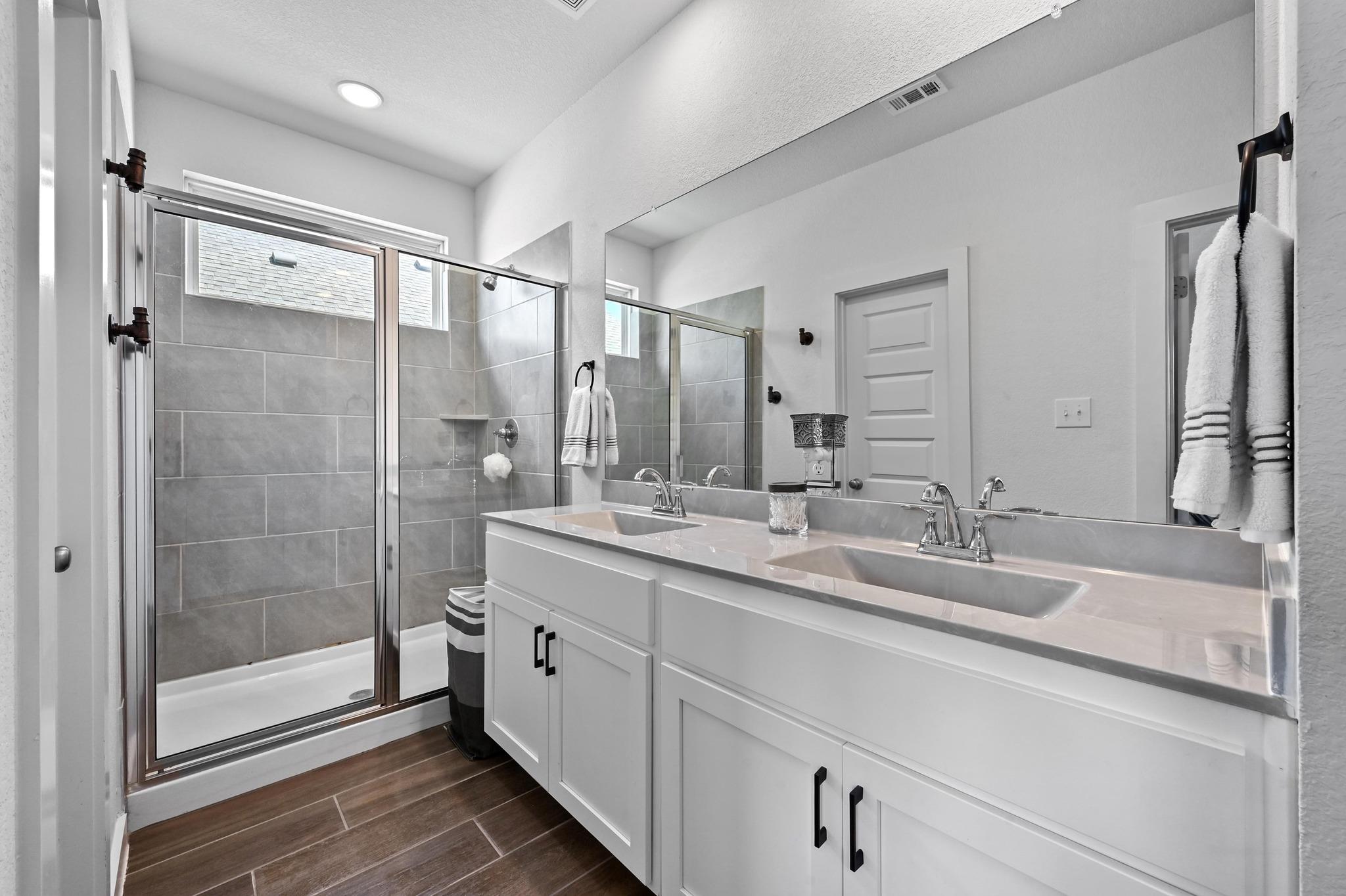 170 Banff DR