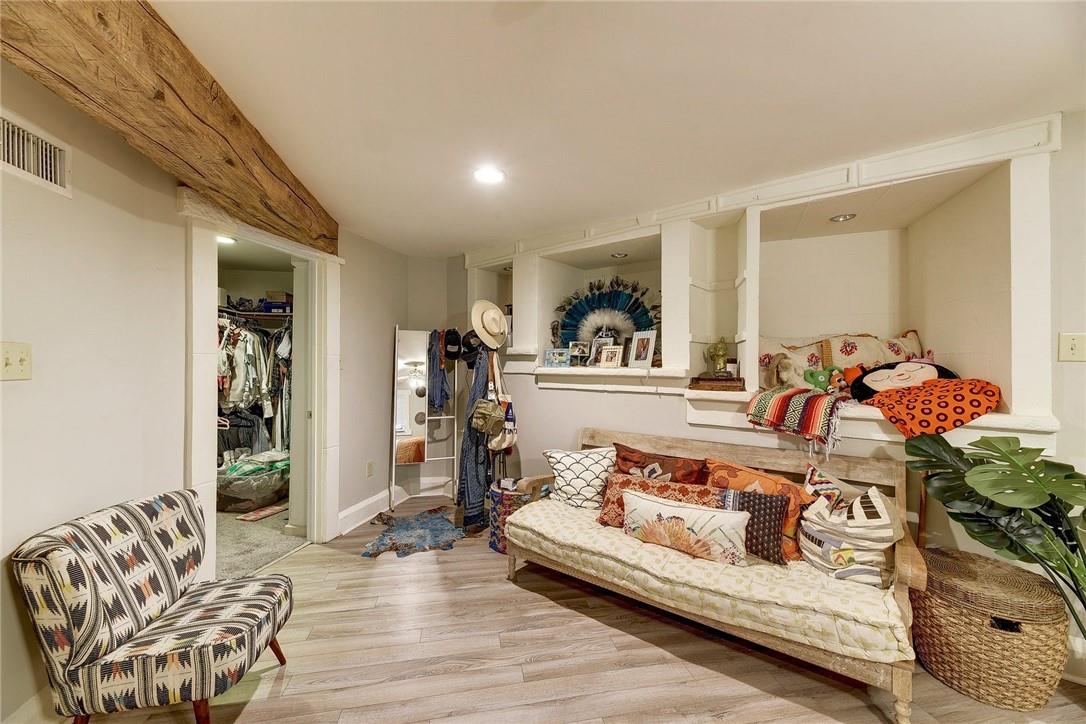 1712 Lakeshore DR # A